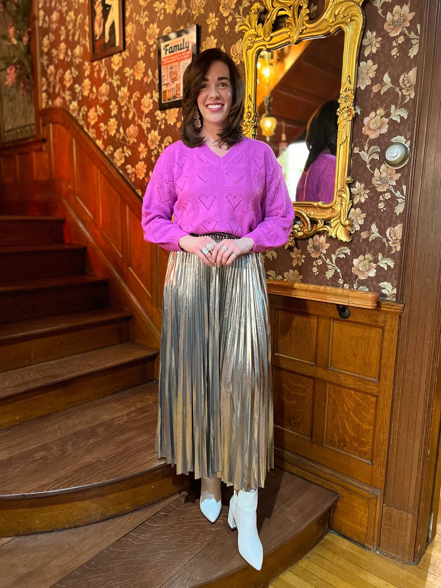 Heart v neck sweater (size small). Silver pleated skirt (size small). White boots (size 8.5). #sweater #sweaters #heartsweater #silverskirt #skirt #pleatedskirt #pinksweater #boots #whiteboots #winteroutfit #valentinesday Valentine’s Day Winter Outfit Valentine’s Day Outfit

#LTKstyletip #LTKfindsunder100 #LTKSeasonal