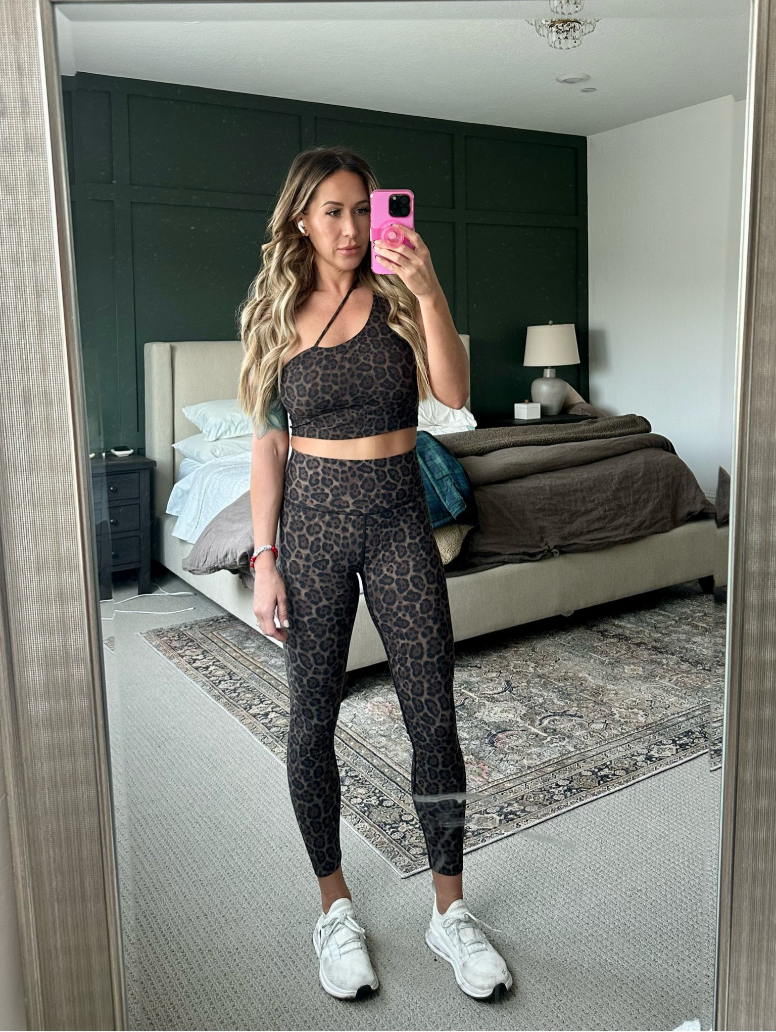 Gym outfits, leggings, leopardd

#LTKFitness #LTKSeasonal #LTKActive