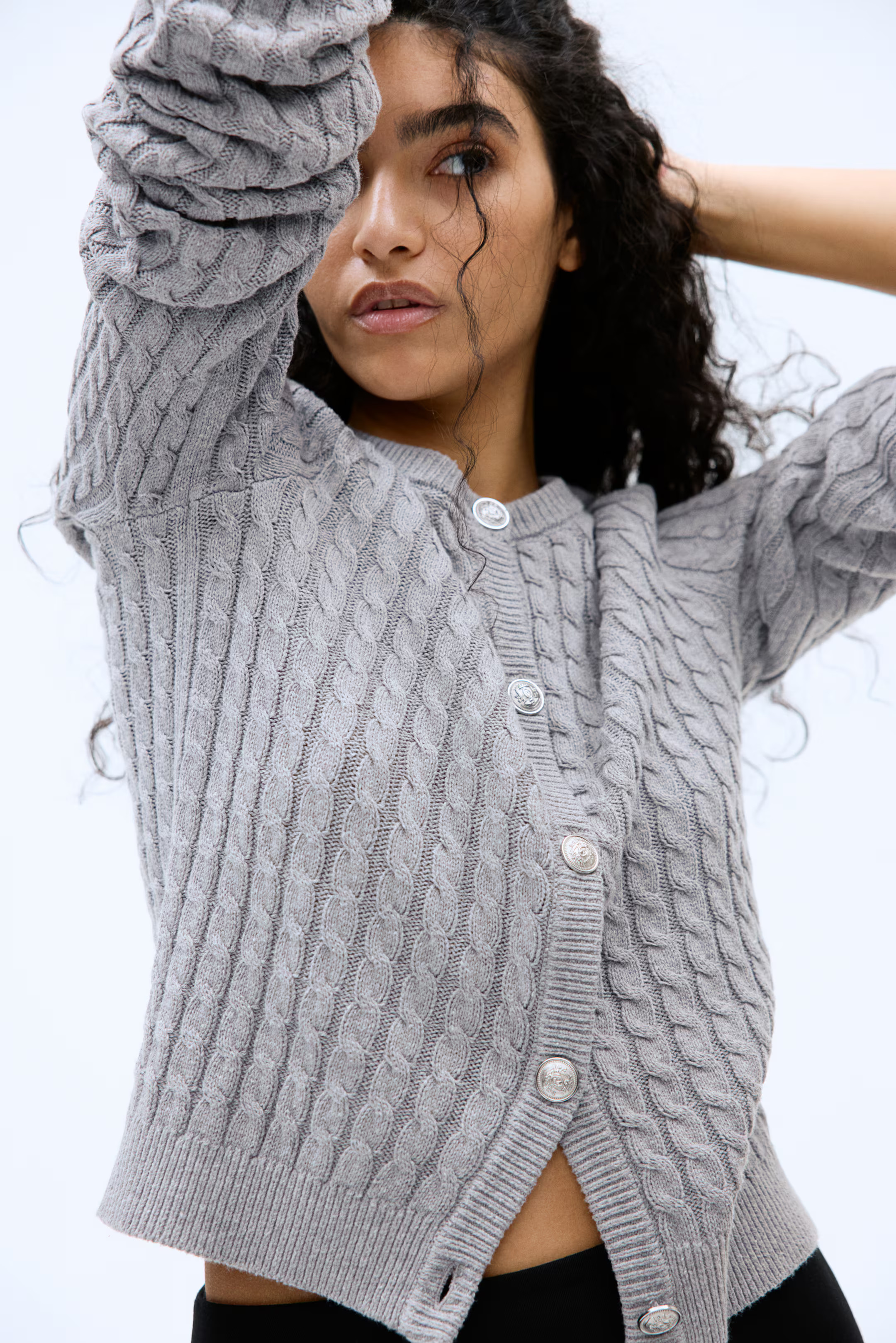 Cardigan mit Zopfmuster | H&M (DE, AT, CH, NL, FI)