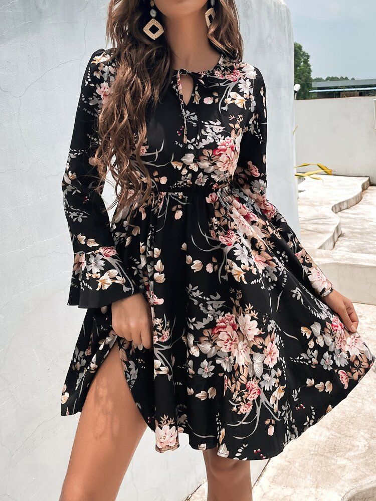 Floral Print Cut Out Tie Front Belted Dress | SHEIN