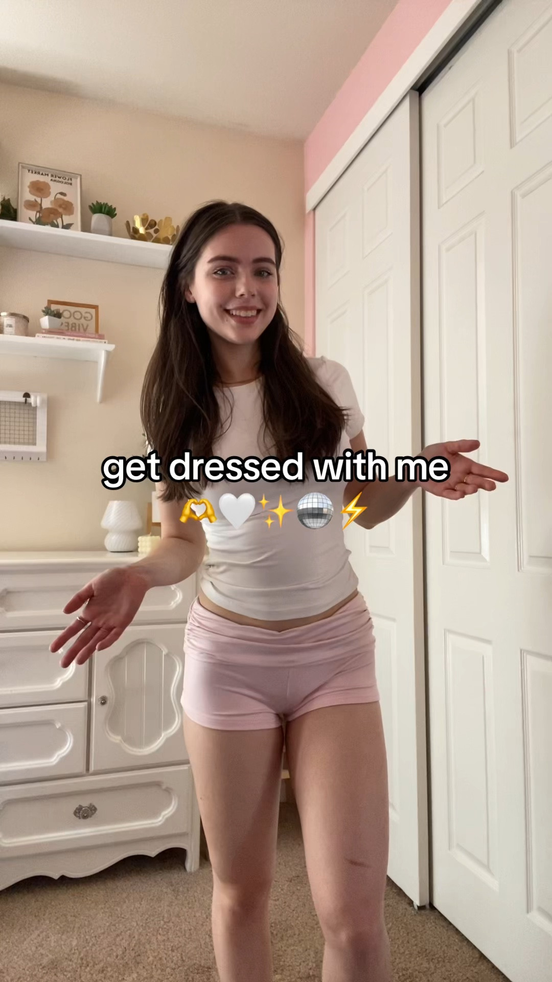 Get dressed with me!✨

Neutral outfits / casual night out outfits / skirt outfits / black mini skirt outfits / black skirt outfits / mini skirt outfits / adidas sneakers / adidas Nizza outfits / adidas outfits

#LTKFindsUnder50 #LTKFindsUnder100 #LTKVideo