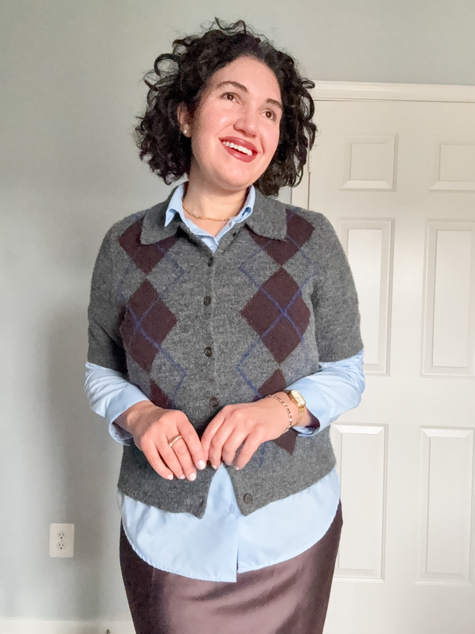 Winter outfit, chic outfit, sweater outfit, satin skirt 

#LTKGiftGuide #LTKHoliday #LTKOver40