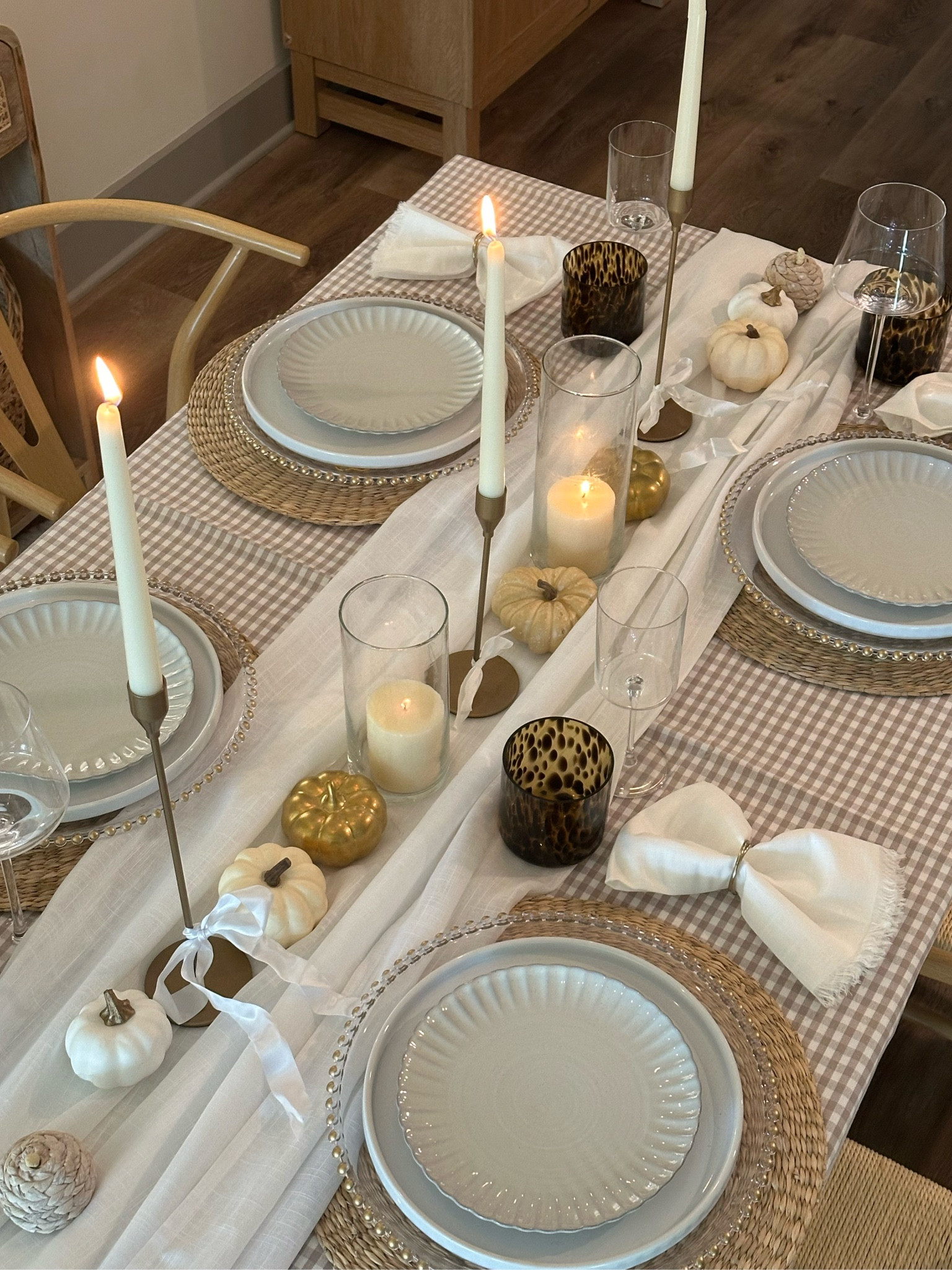 Friendsgiving tablescape 🤎

#LTKHome #LTKFindsUnder50 #LTKSeasonal