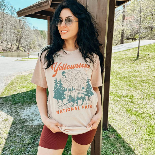 Yellowstone National Park Tee | Mountain Moverz