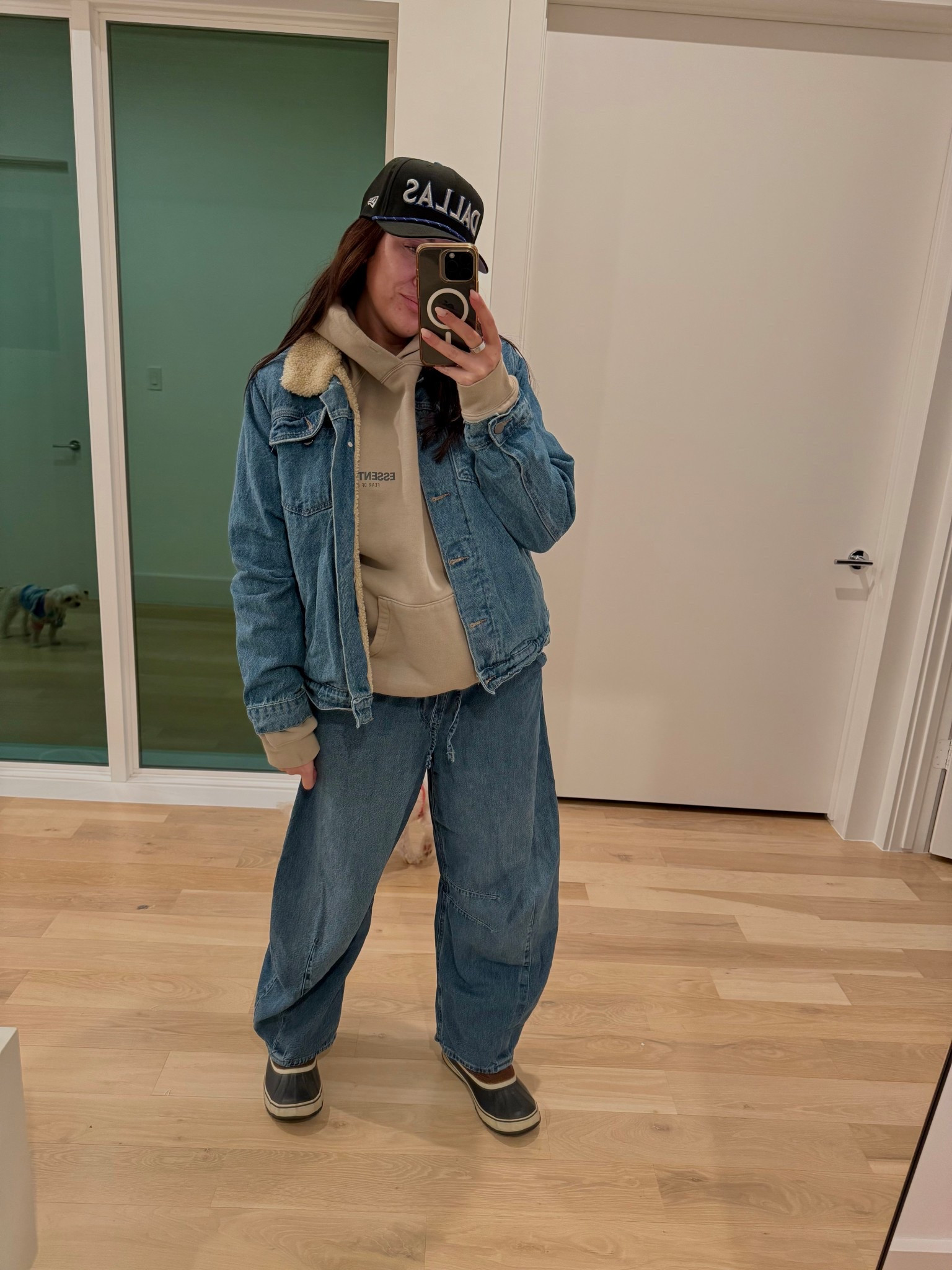 Giving Adam Sandler almost 24/7 lately 

#LTKTall #LTKSaleAlert #LTKMidsize