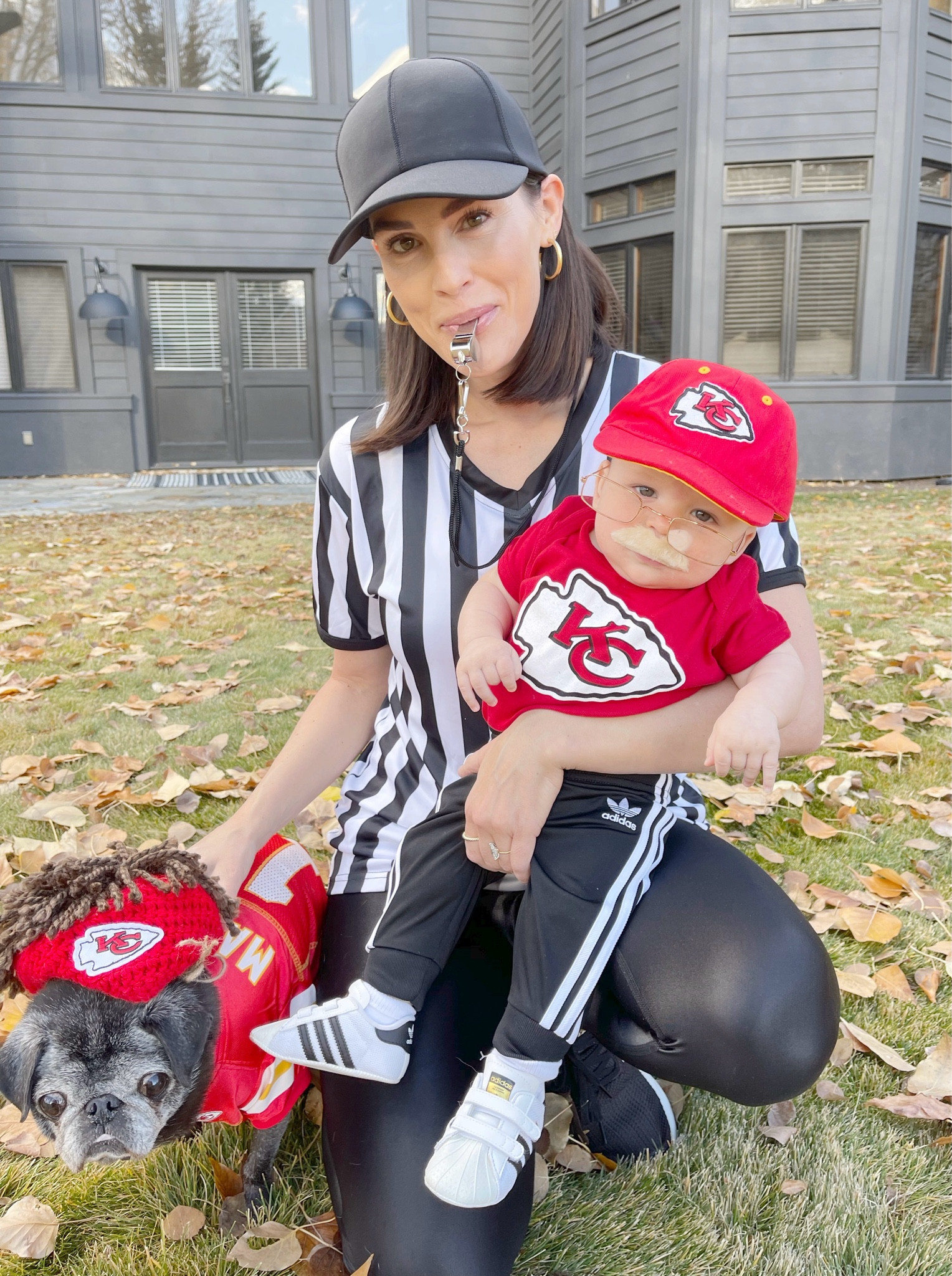 HALLOWEEN \ Chiefs Halloween costume idea for the family 🏈🏈 it’s just too good!

NFL
Football 

#LTKFindsUnder50 #LTKFamily #LTKHalloween