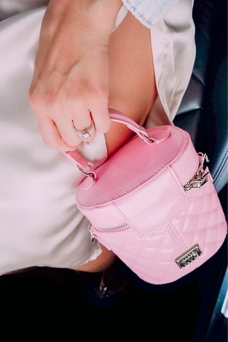 Cutest pink bag 



#LTKGiftGuide
#LTKHoliday
#LTKSeasonal
#LTKsalealert 
#LTKunder50
#LTKunder100
#LTKstyletip
#LTKitbag
#LTKbeauty