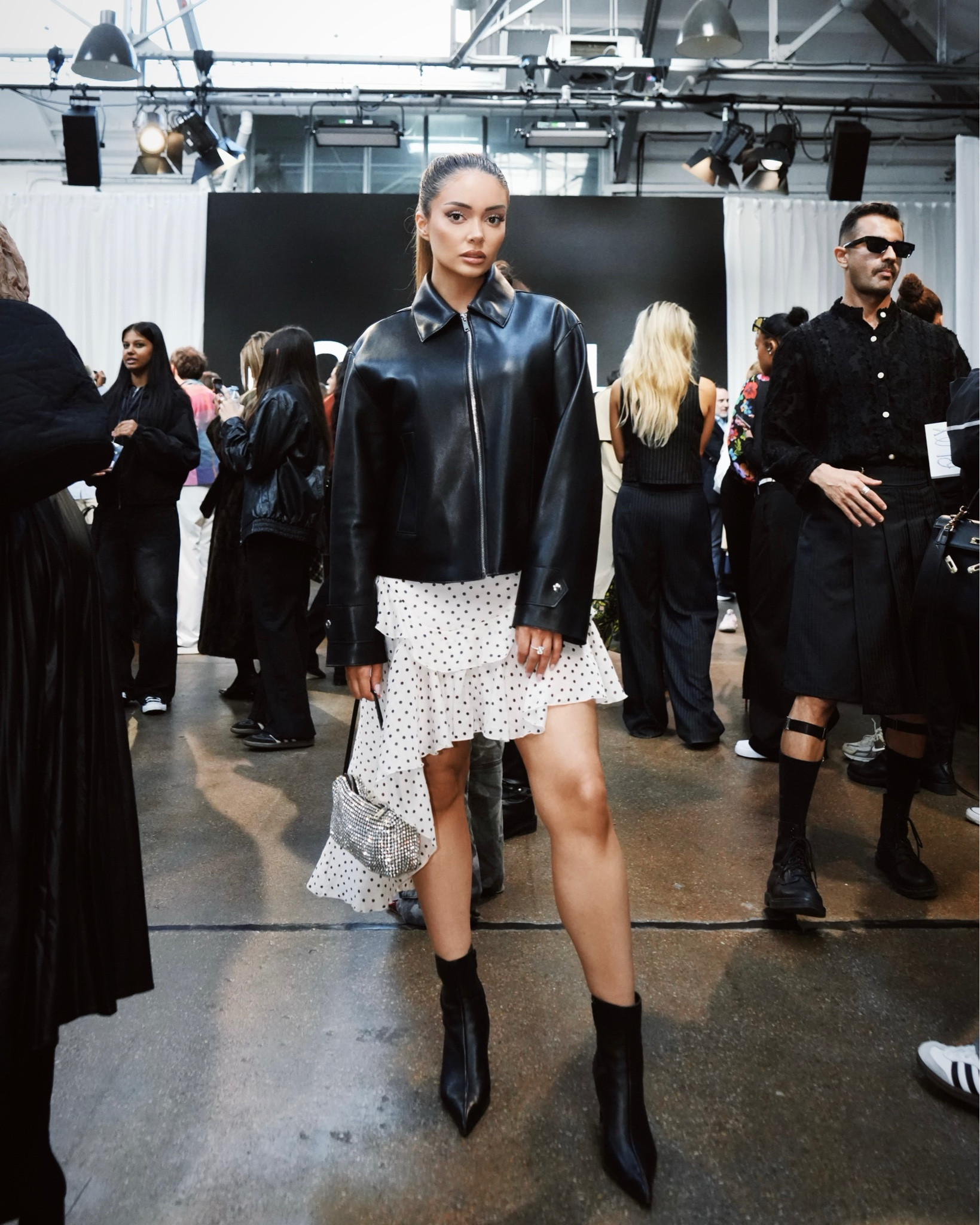 London fashion week look 🤍 I’m wearing UK size 4 in the skirt for reference 

#fashionweek #fashionmonth #fashion #lfw #mfw #pfw #nyfw #topshop #catwalklook #lookbook #leatherjacket #polkadots #ankleboots #boots #kneehighboots #blackboots #ltkxtopshop #topshopxltk #leatherboots #stilettoboots #womensboots #autumn #autumnfashion #autumnstyle #autumnvibes 

#LTKautumn #LTKFashionMonth #LTKdatenight