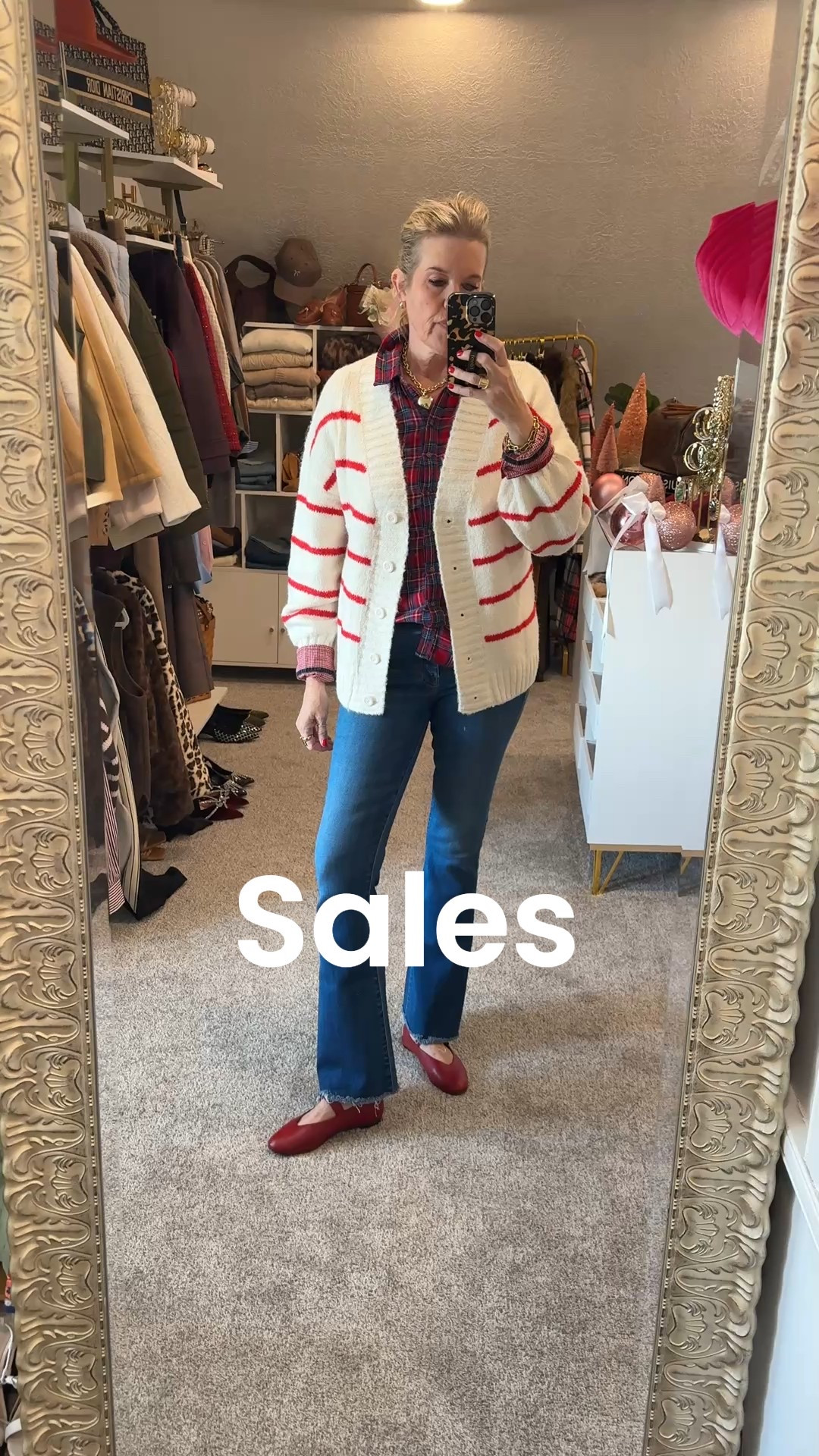 Cyber Monday sales
#ootd 

🚨30% off my gold chain & puff heart necklace code BLKFRI30
50% off deals of day with code CYBER50

🚨Mothers denim 
There having a 20% off entire site sale with code LETSCYBER  
several styles 

I am wearing the flared frayed hem  fit tts 

Striped cozy Cardigan tts 
On sale 20% off under $40 

Plaid shirt (old ambercrombie)
Linked similar Striped cardigan on sale 

Red leather Mary Jane’s  (this color is sold out) but other colors on sale fit tts
I linked the same style from another brand 

🚨 sale gold ball stud lisi lurch 
 



#LTKCyberWeek #LTKGiftGuide #LTKSaleAlert