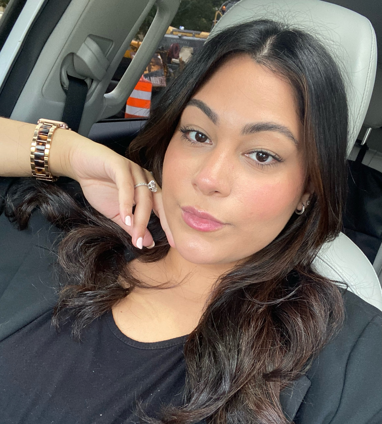 #NEW favorite foundation & products for an every day makeup look. . All from Sephora! 

Foundation: Haus Labs 250 Light Medium Neutral 

Blush: Rare Beauty: Joy 

Bronzer/contour: OneSize Contour Trio: Light 

Lip: Laneige Overnight Lip Mask

Setting Spray: OneSize Mattefying Setting Spray 

#LTKbeauty #LTKunder50 #LTKsalealert