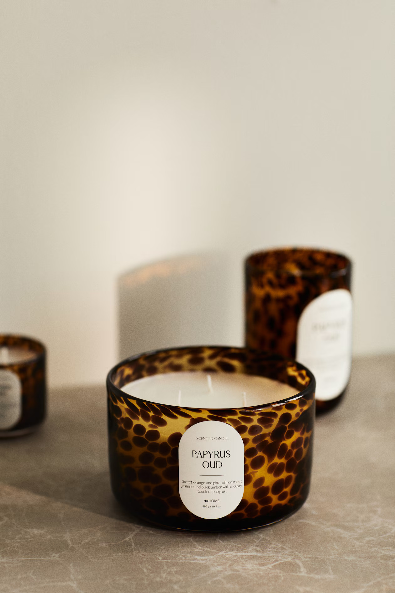 Large scented candle in glass holder | H&M (UK, MY, IN, SG, PH, TW, HK)
