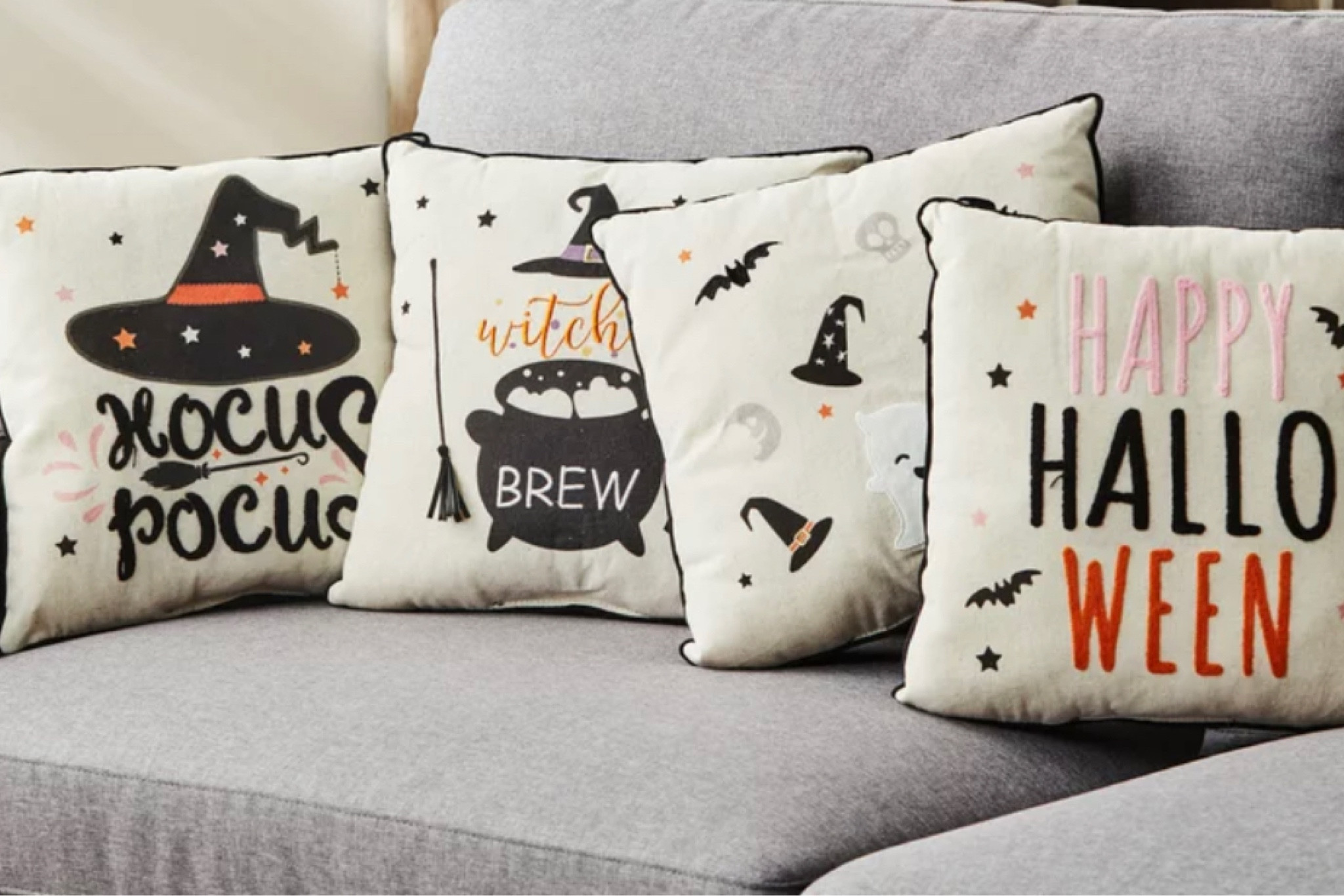 #halloween #fall #pillows #halloweenpillows #halloweendecor #pillows #fallpillows #seasonal #halloweenhome #halloweenhomedecor

#LTKHalloween #LTKSeasonal #LTKGiftGuide