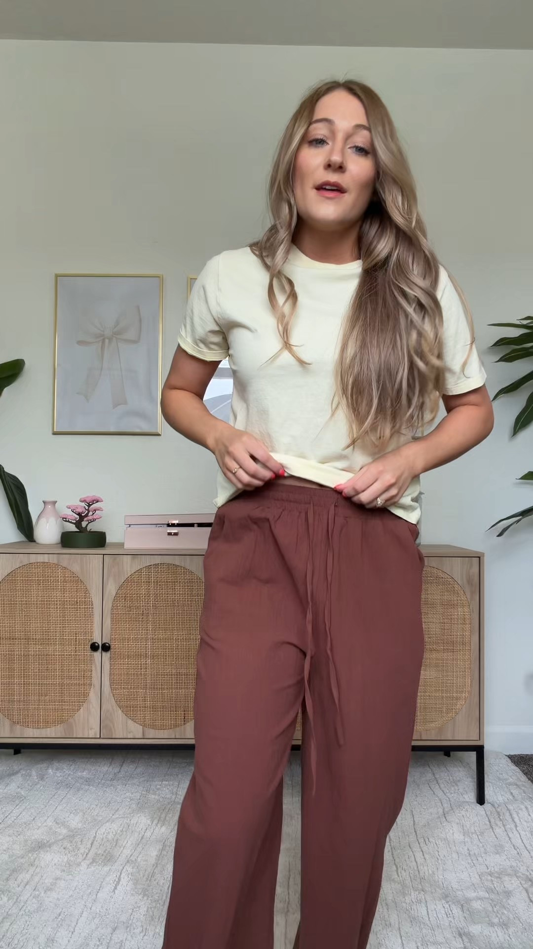 The colors is so cute, but these pants are too long for me. 
