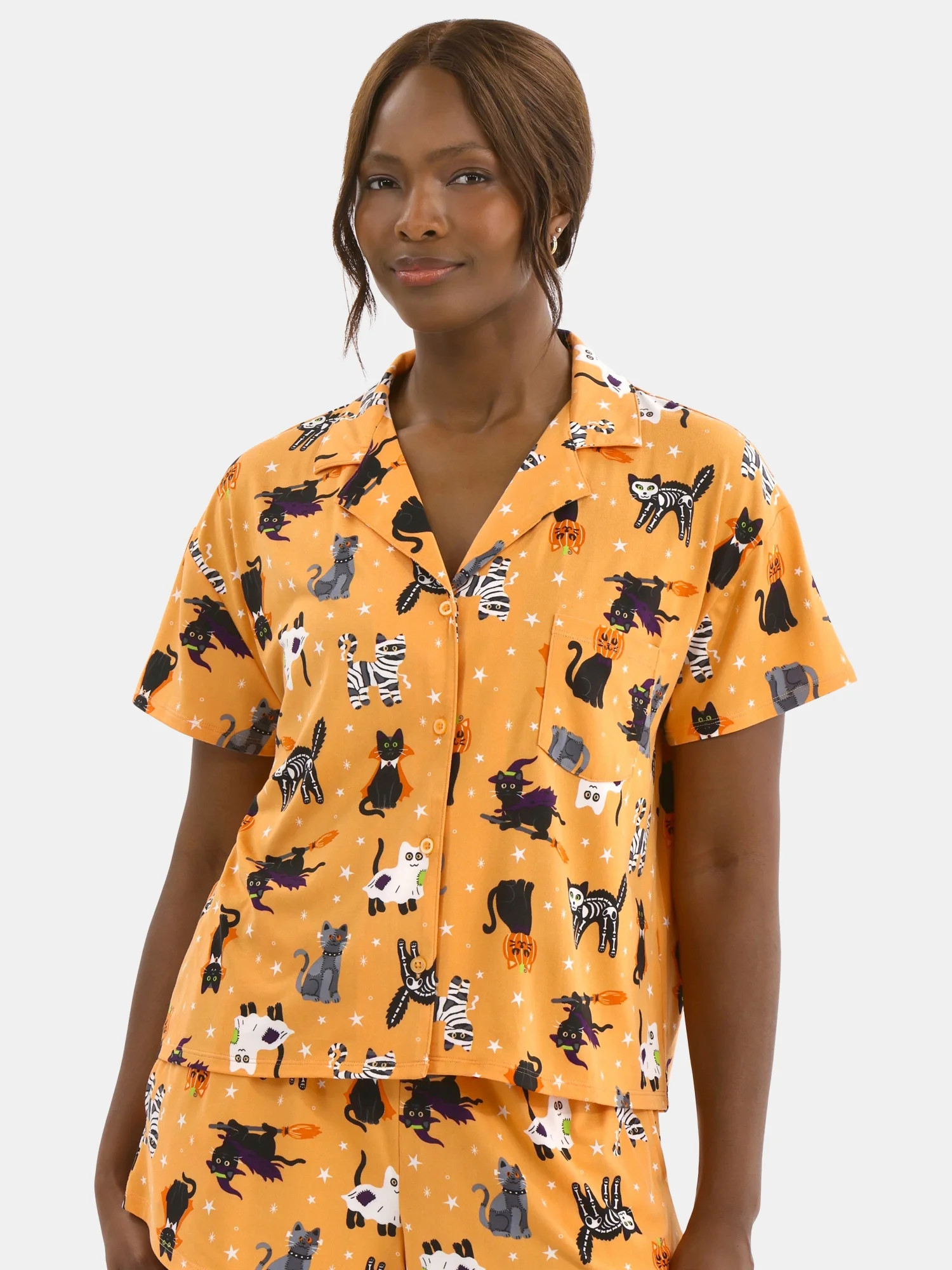 Halloween Women’s Printed Notched Top and Shorts Pajama Set from Way to Celebrate, 2-Piece, Siz... | Walmart (US)
