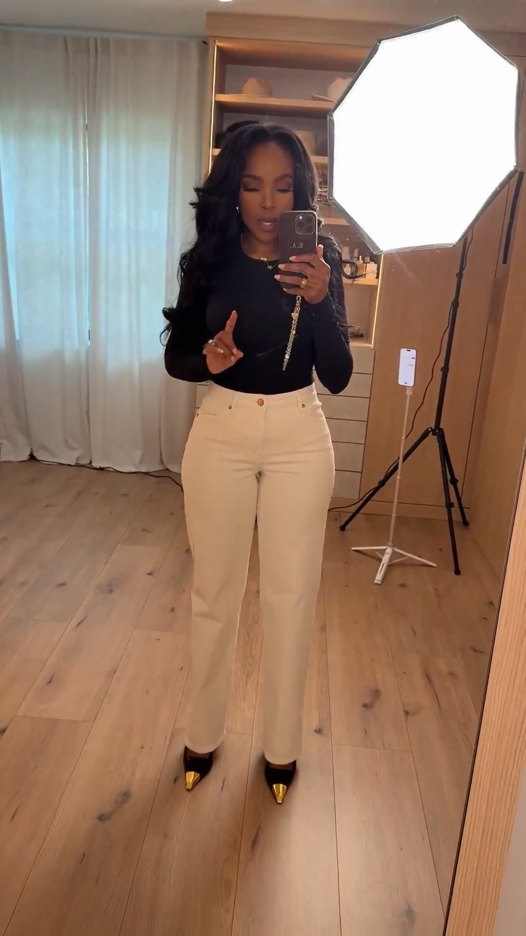 Scroll to shop this classic black and cream outfit.

Perfect for work, meetings, or a polished everyday look.

📏 Measurements: 5’4”, 140 lbs, 34D bust, 27” waist, 40” hips

Follow me on Instagram and YouTube @kirasfashionfinds