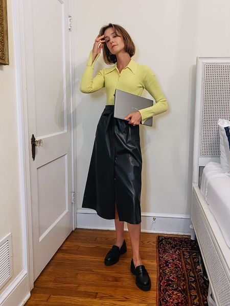 If you’re unsure about leather for work, I strongly advise you consider this leather skirt from #brochuwalker. It’s so classy and the outfit combos are endless! #bwwomen 

#LTKSeasonal #LTKover40 #LTKworkwear