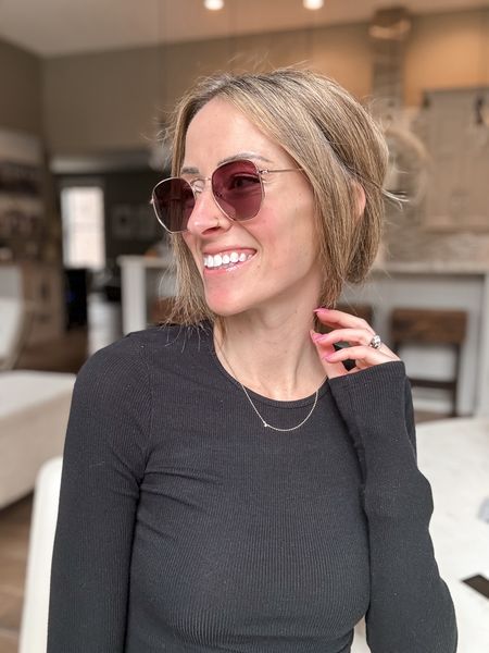 Discount Code: JENNAMC10
The most perfect oversized polarized sunglasses for women with an oval shaped face with a designer look for less from
Amazon 