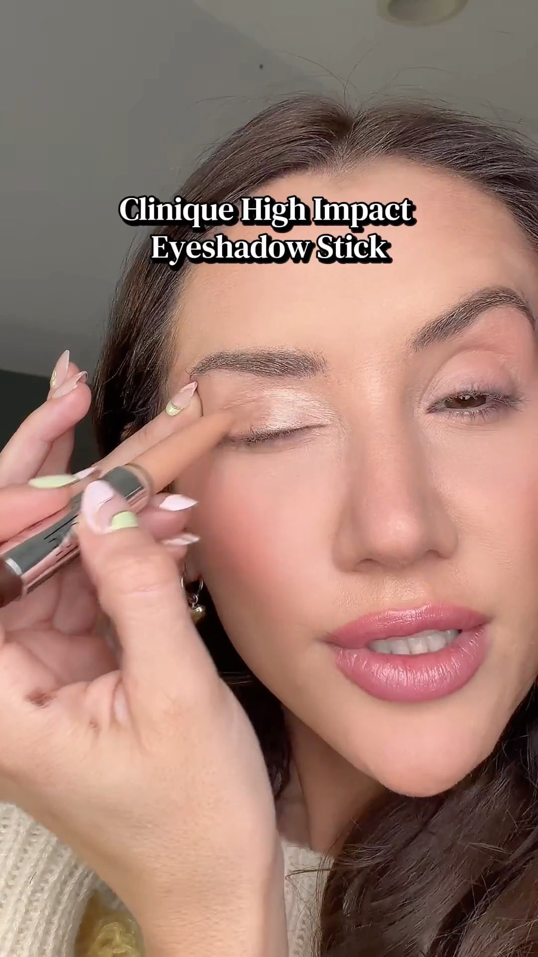 the easiest warm brown shimmer eye look — cafe au lait one stick two shades crease proof and a fast makeup look.

#clinique #eyeshadowstick #browneye #easyeyemakeup #eyemakeup
clinique high impact shadow play eyeshadow stick cafe au lait 

 #LTKBeauty