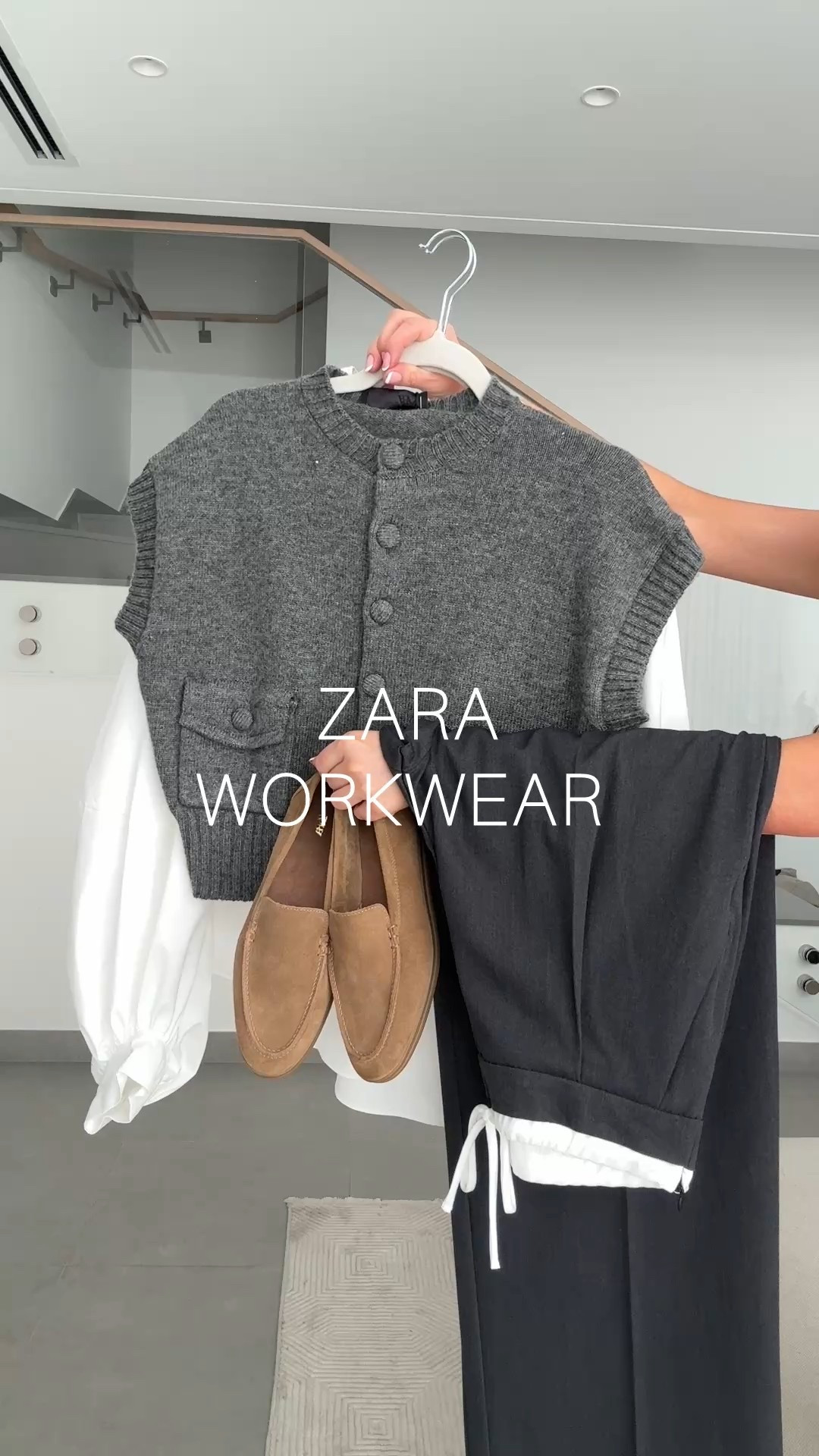 Zara workwear

Tailored trousers, knit waistcoat, poplin shirt 

#LTKworkwear #LTKspring #LTKuk
