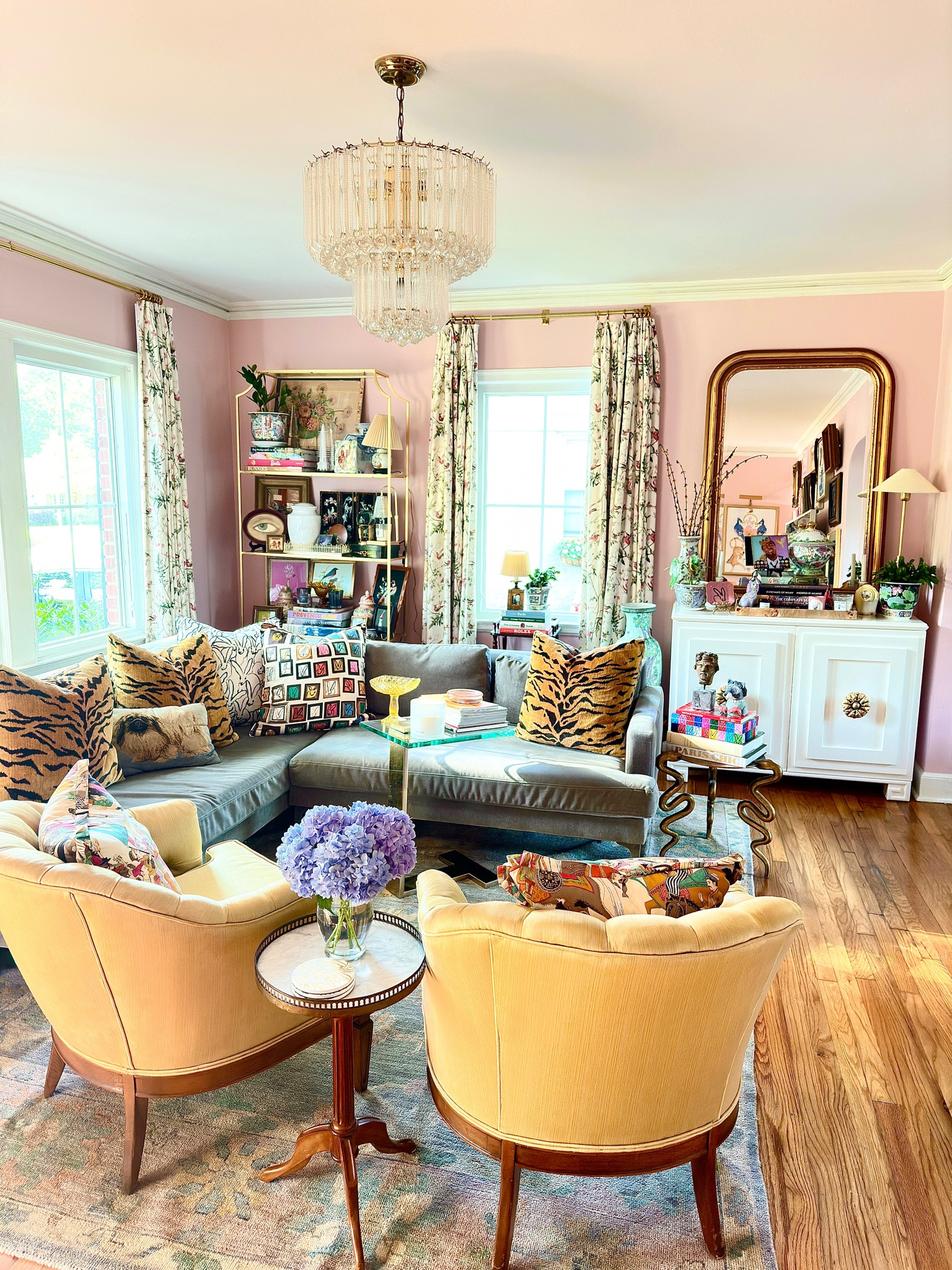 Still enjoying these beautiful hydrangeas and keep moving them around 😂 linked most of my home stuff on LTK 

#LTKFamily #LTKSaleAlert #LTKHome