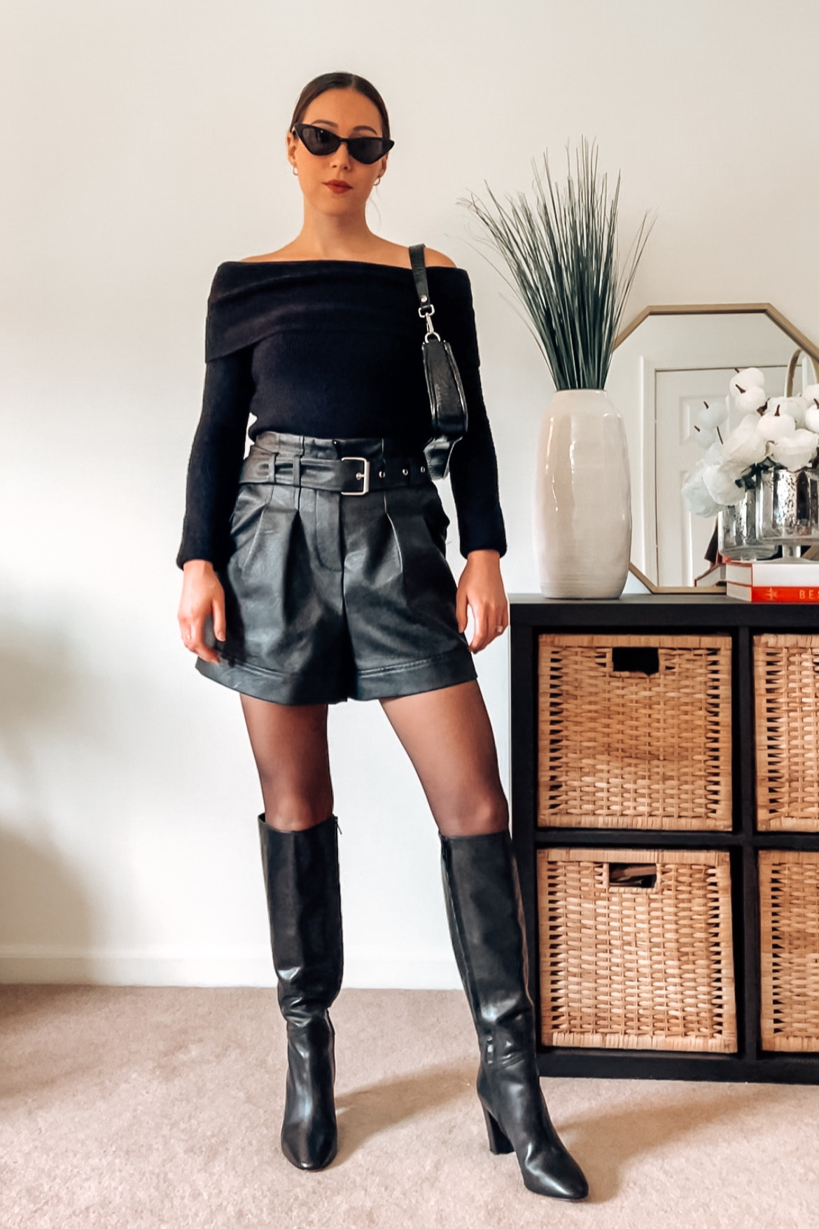 All Black Date Night Look

#LTKSeasonal #LTKparties #LTKstyletip