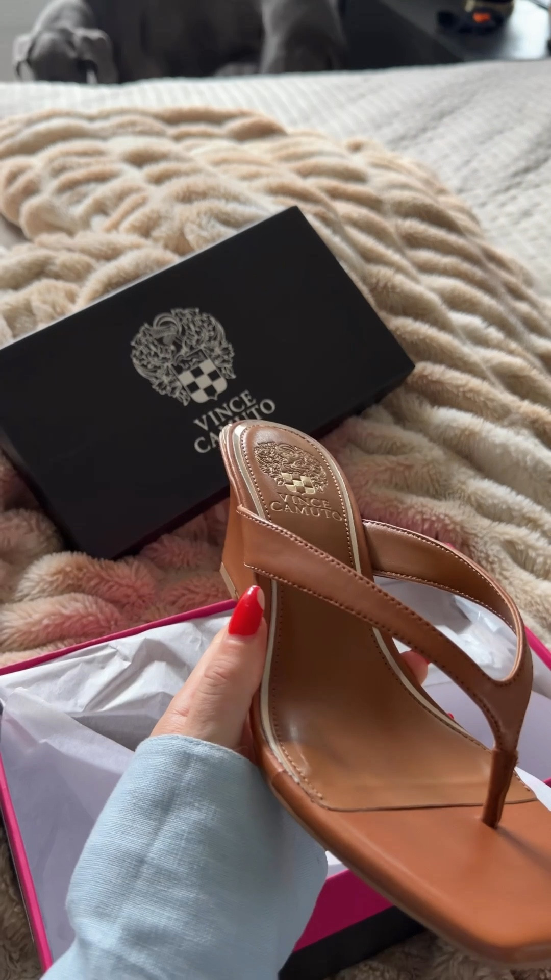 These are one of those summer shoes that instantly make an outfit look more put together. If you're wearing simple linen, denim, or an easy dress and something still feels "off"... it's usually the shoes.
These fix that. Classic, chic, a little height, and the kind of sandal you'll reach for all summer when you don't know what to wear. They run true to size.





@vincecamuto #vincecamutoparter #ad

#LTKstorytime #LTKgrwm #LTKootd