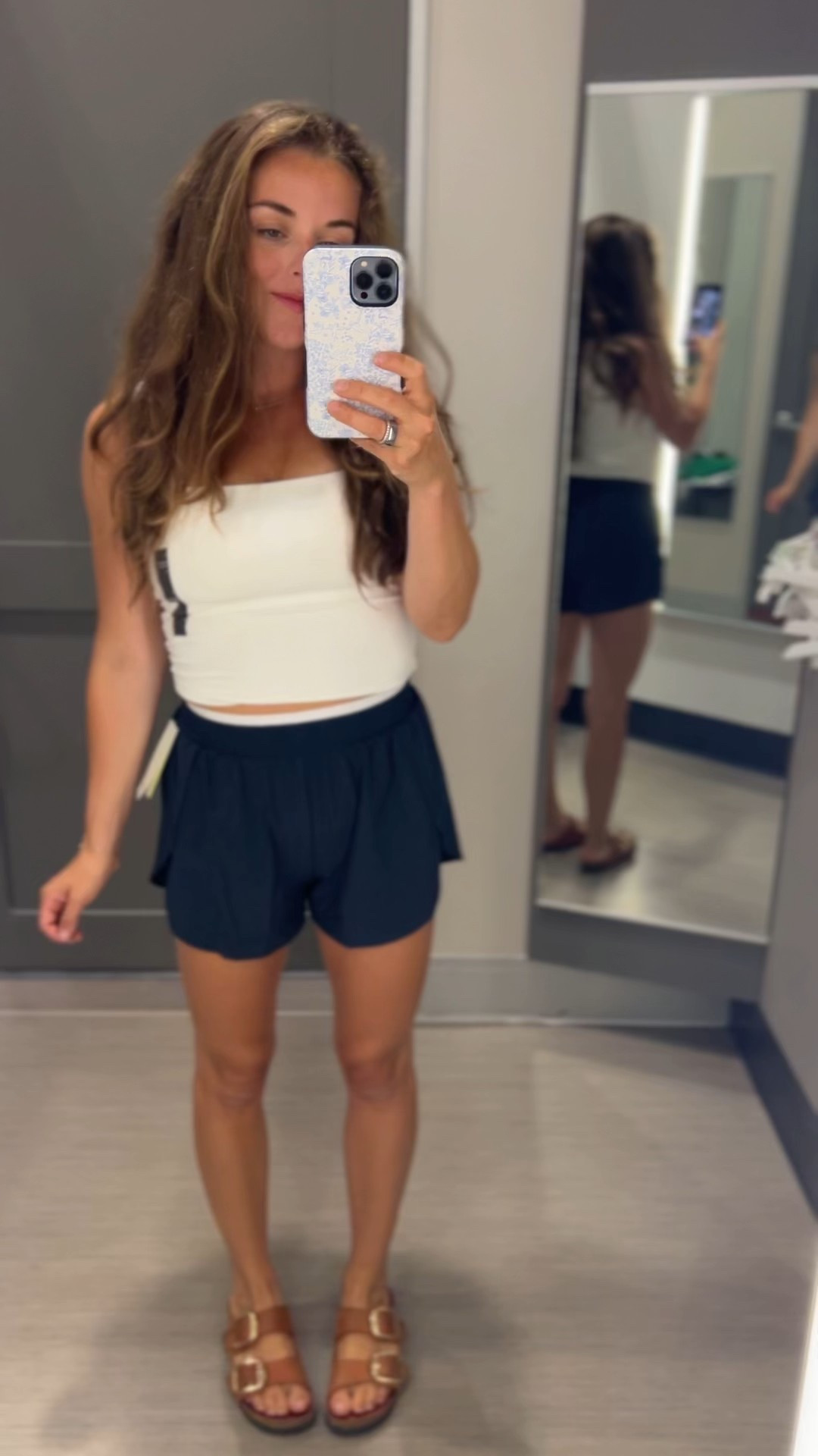 Navy blue and white I’m obsessed 

#LTKActive #LTKFindsUnder50 #LTKSeasonal