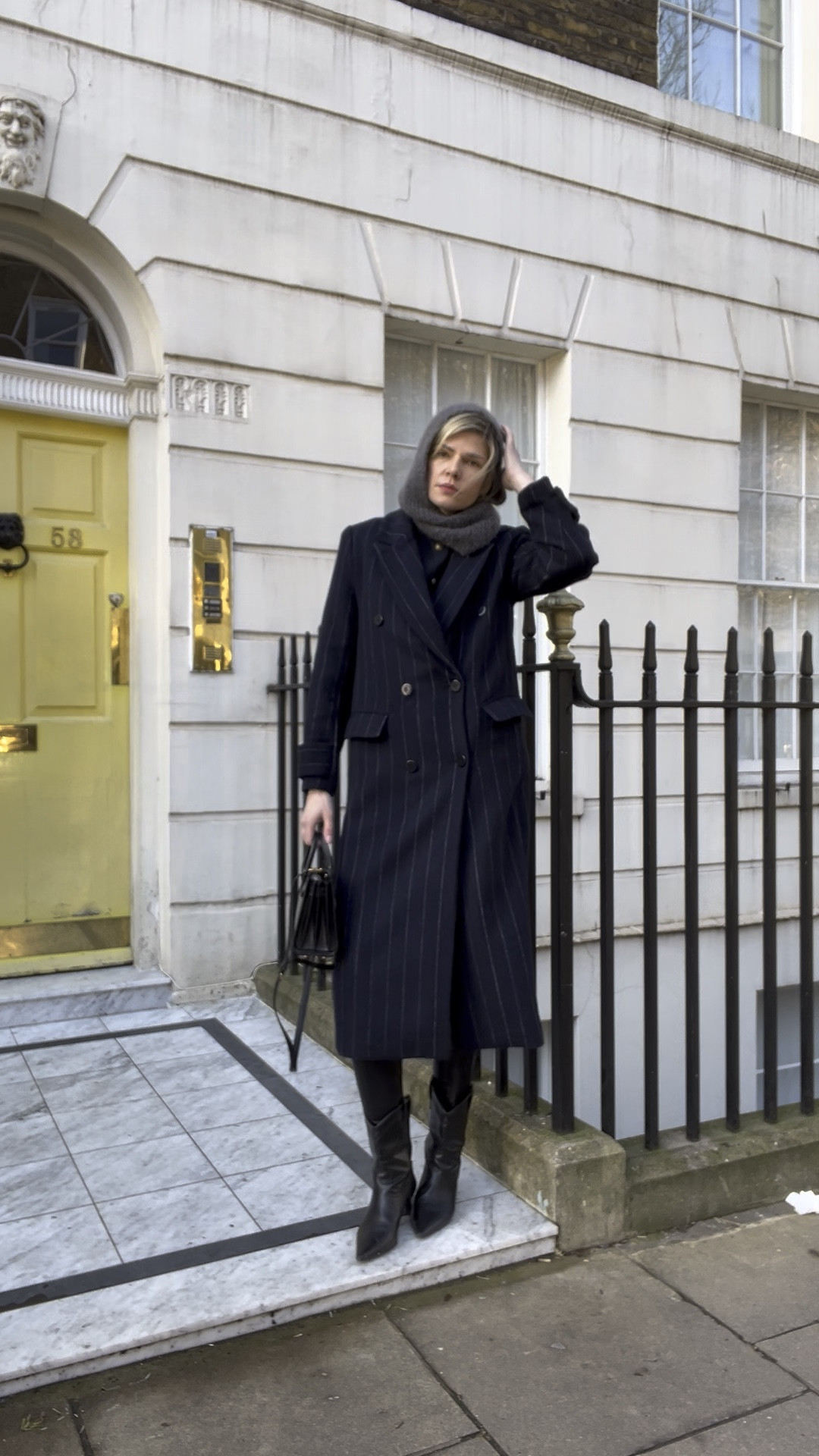 Winter outfit, warm outfit, navy coat, striped coat, ysl bag, hood scarf, chic outfit, blue outfit, min velvet coat

#LTKeurope #LTKwinter #LTKuk