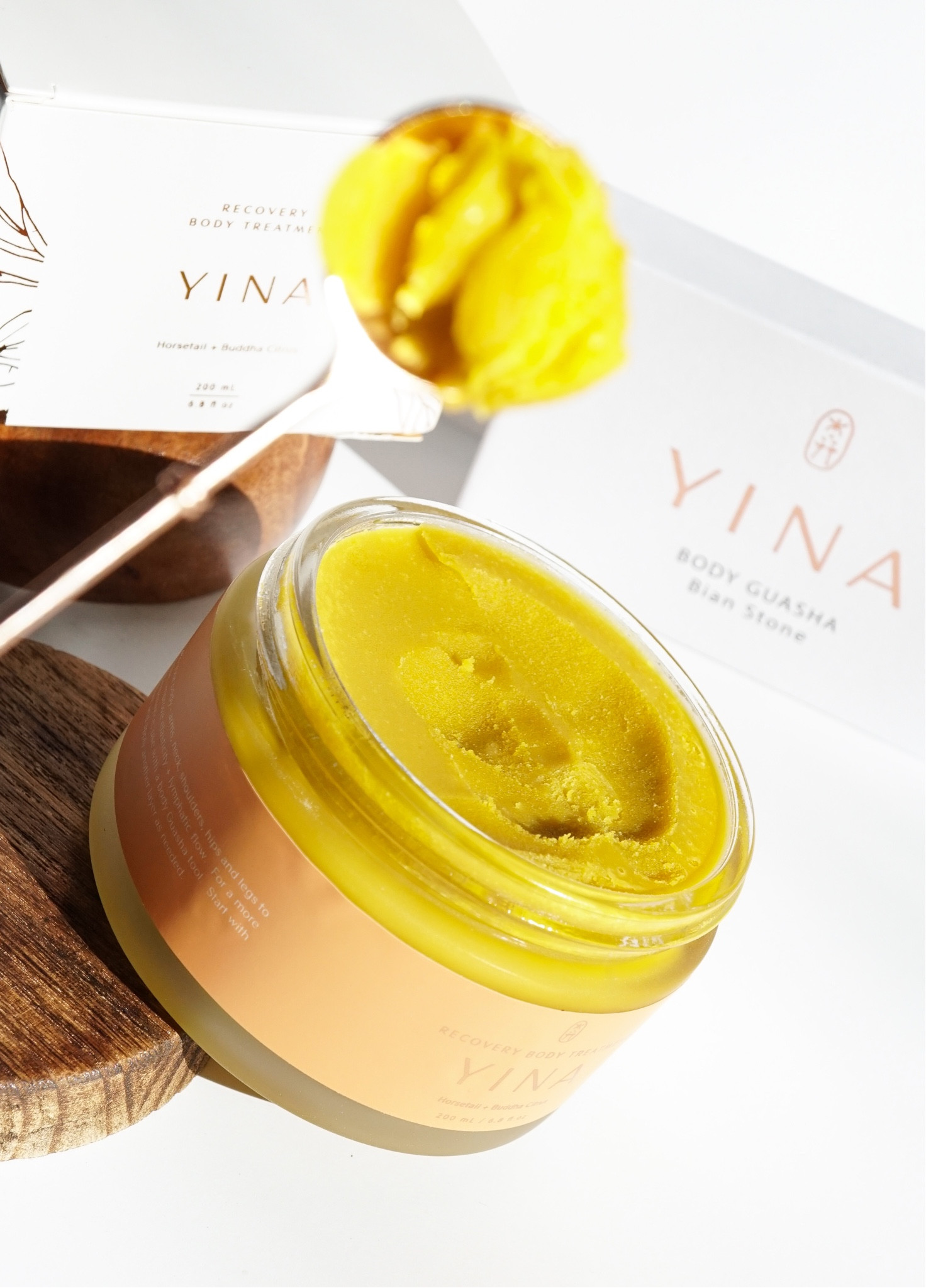 A body balm that cocoons your body in warm comfort. Perfect for dry winter skin. Great to massage aching feet and body.

#bodybalm #bodymassage #bodycream #dazzlensparkle #tcm #traditionalchinesemedicine

#LTKGiftGuide #LTKbeauty #LTKfamily