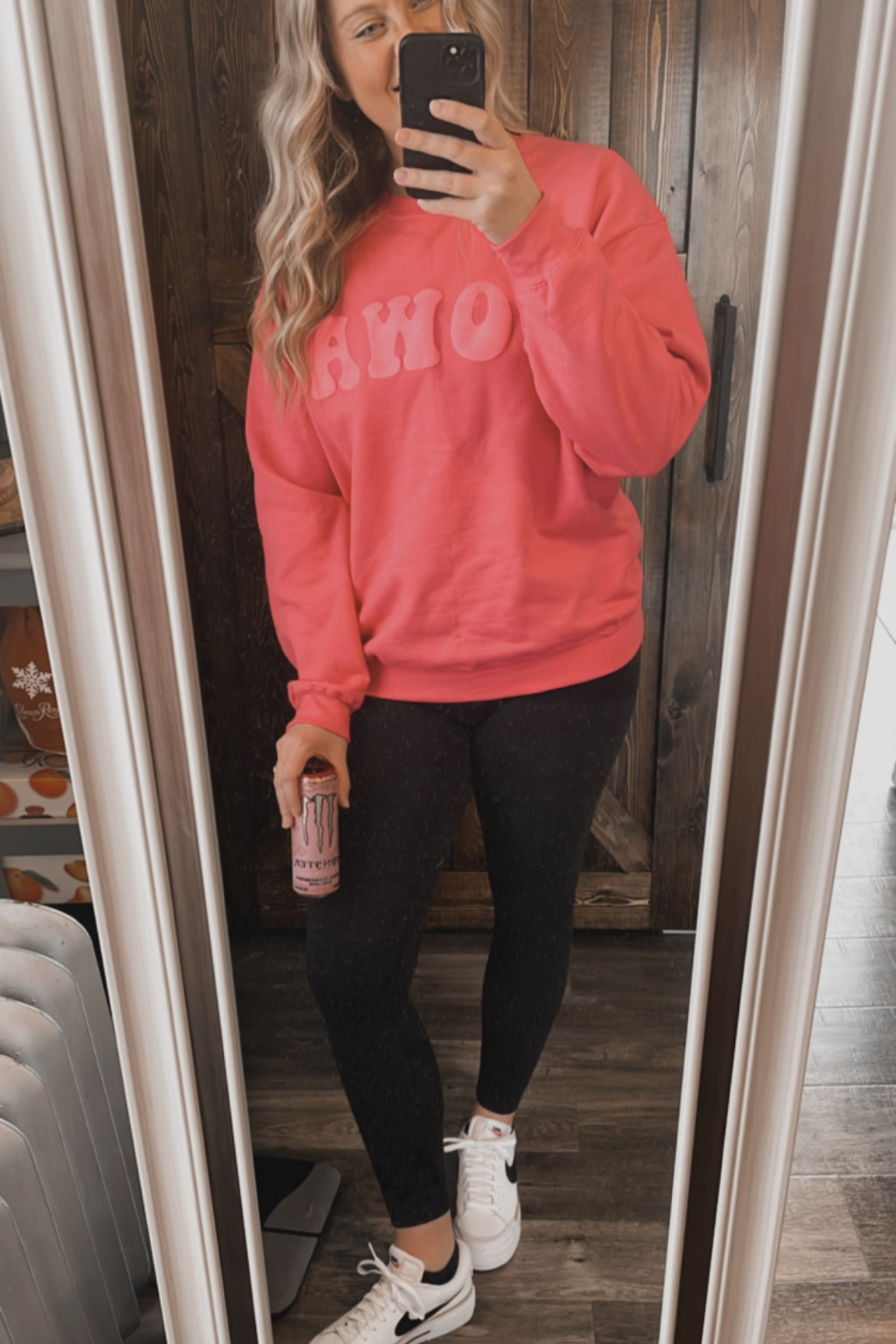 LOVING my new IOWA sweatshirt from pink lily. Iowa girl born and raised. 

#LTKfit #LTKSale #LTKFind