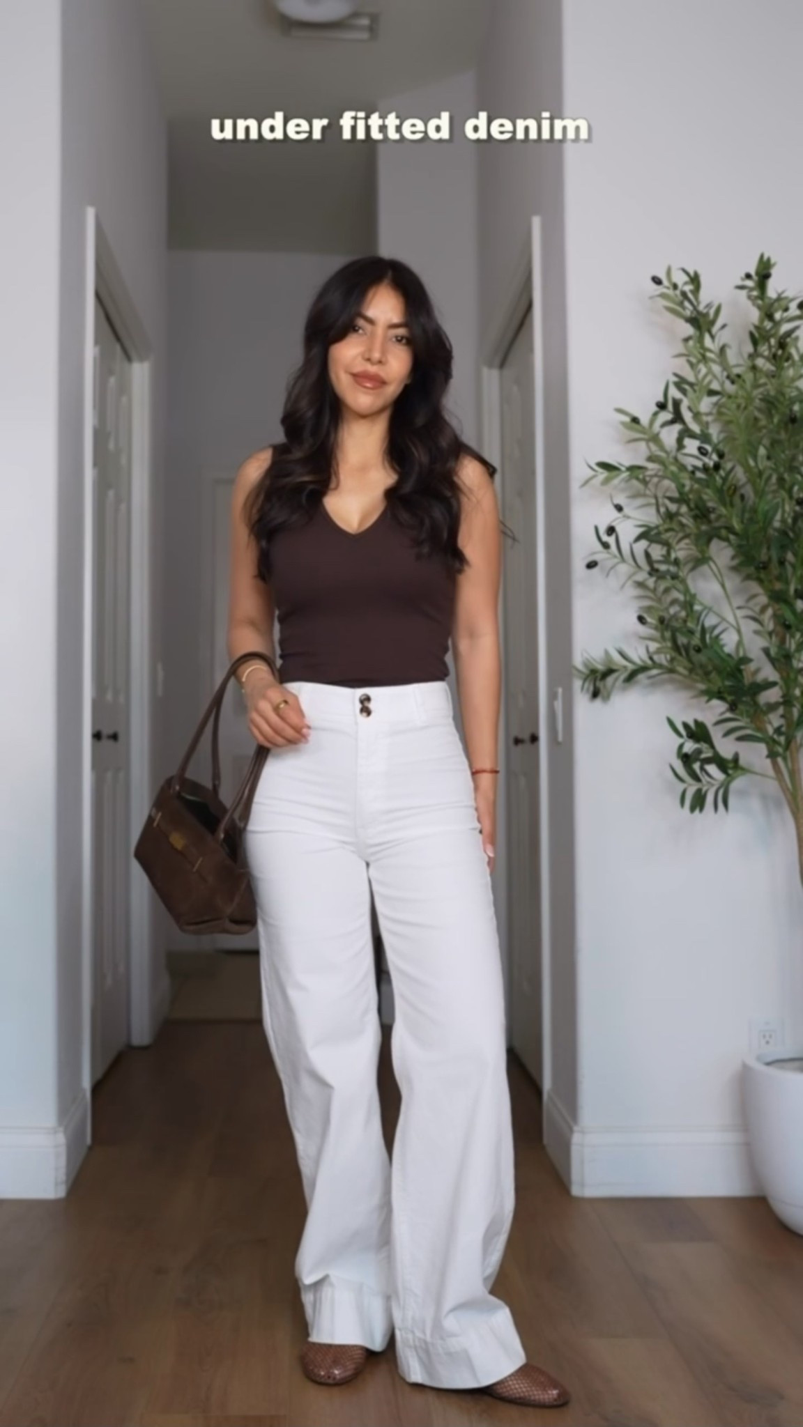 Styling white trousers from H&M ☺️

These white pants are under $40! I styled them with a brown contour tank top from Aritzia! Wearing my Honeylove shapewear underneath - the CrossFlex bra and mesh-sculpt mid-waist shorts!

Summer outfits, H&M finds, white pants, shapewear shorts, Honeylove bra

#LTKSaleAlert #LTKootd #LTKSeasonal