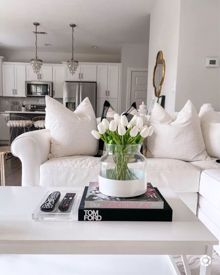 Spring living room home decor.! 

#LTKhome #LTKSeasonal #LTKstyletip