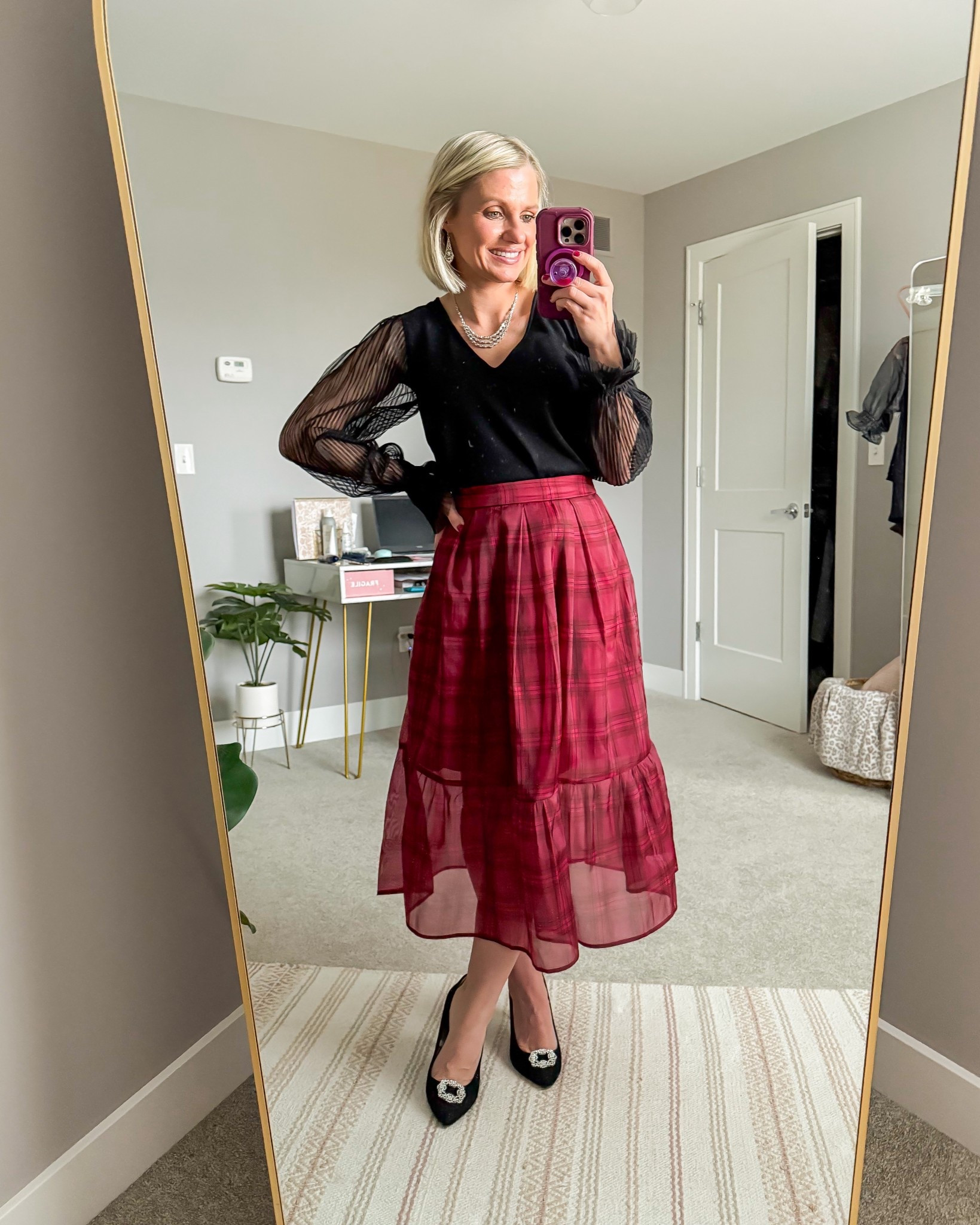 I’m loving this Holiday outfit from Gibsonlook! It’s perfect for a holiday party! Top- xxsmall || Skirt- xxsmall ( no need to size down) Code: THRIFTYWIFE10

#LTKPetite #LTKSeasonal #LTKHoliday