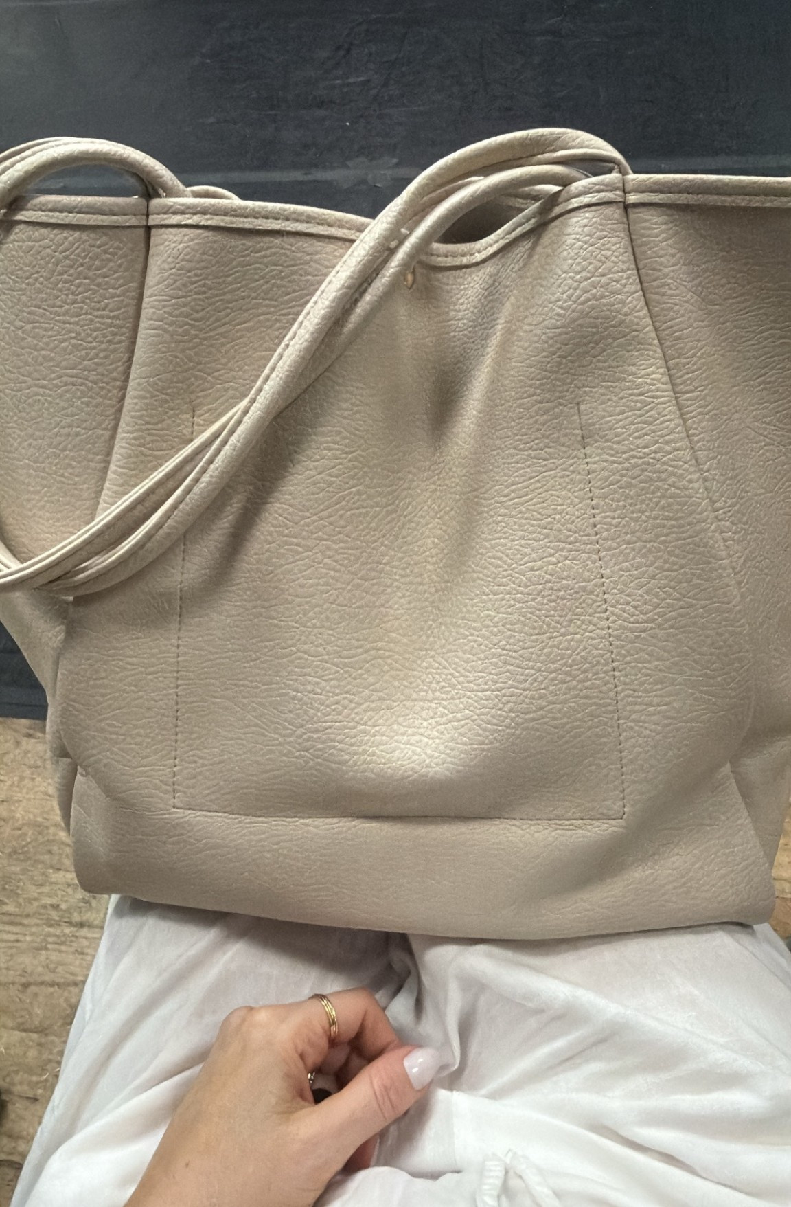 Amazon Leather Tote 
#amazonfinds #amazonleathertote

#LTKgrwm #LTKOver40 #LTKSeasonal