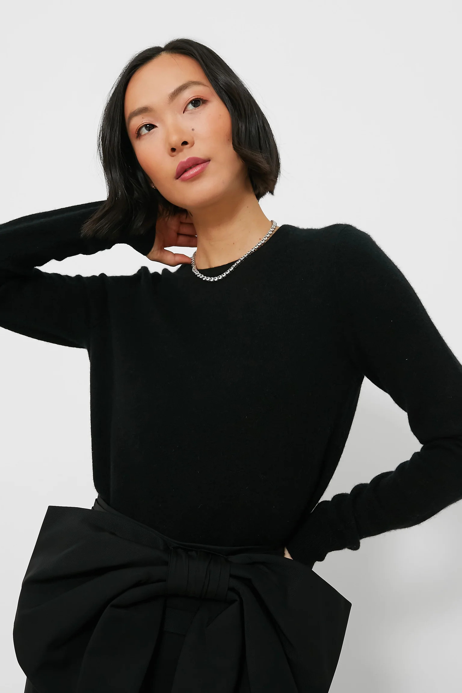 Black Cashmere Crewneck Sweater | Tuckernuck (US)