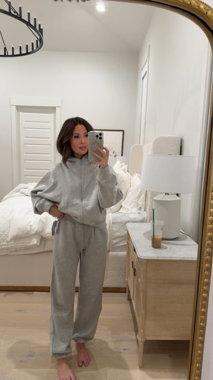 NSALE TRYON 💛 this is the BP jacket/jogger set! the sweatpants run big (i’m wearing an xs), small in the jacket! this set is so soft!

#LTKStyleTip #LTKSaleAlert #LTKSeasonal