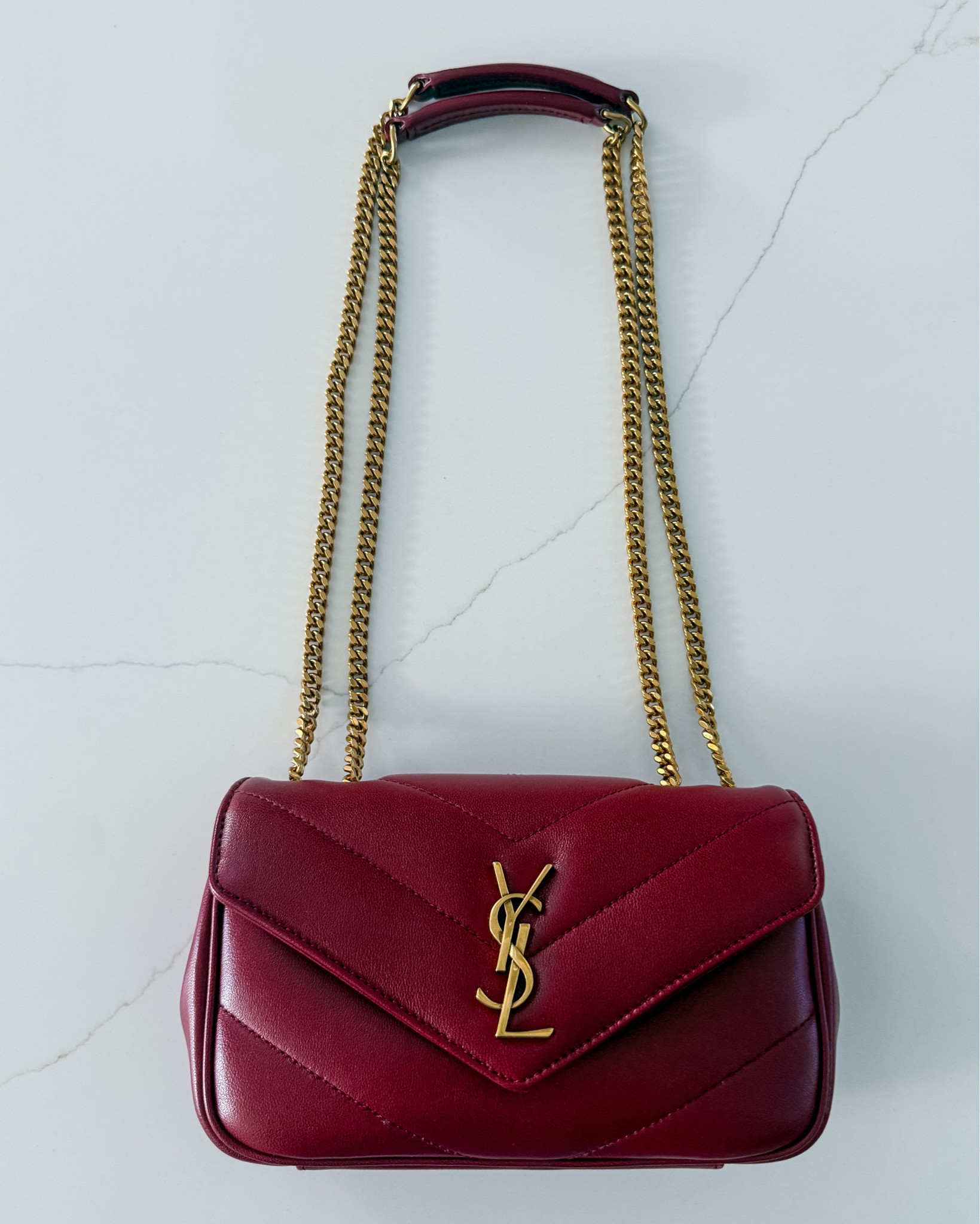 Saint Laurent LOULOU small in MATELASSÉ lambskin in red

#LTKgrwm #LTKOver40 #LTKWorkwear