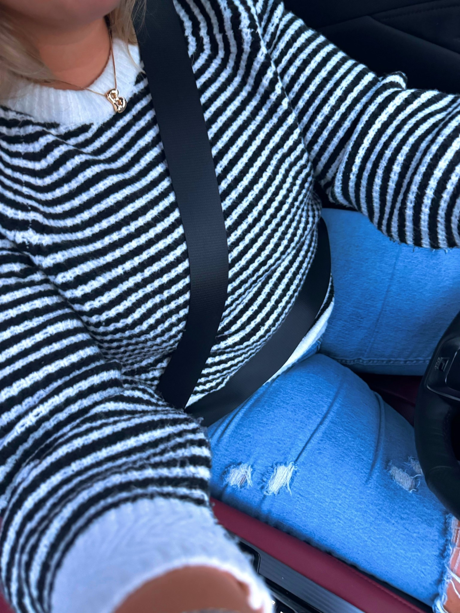 Sweater season!!! 🍂

#LTKStyleTip #LTKSeasonal #LTKBeauty