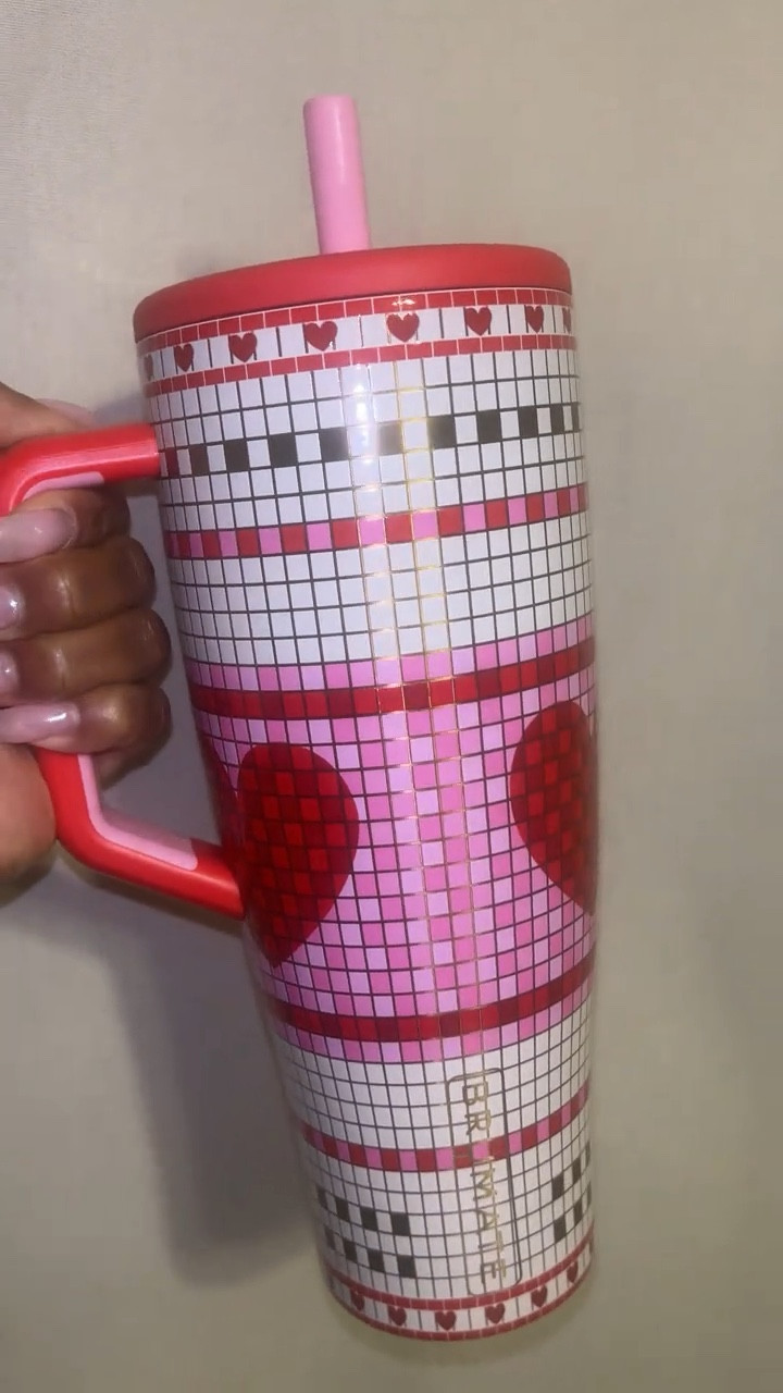 Restock alert

The Brumate x Anthropologie tumbler collab is back 

#LTKActive #LTKHome