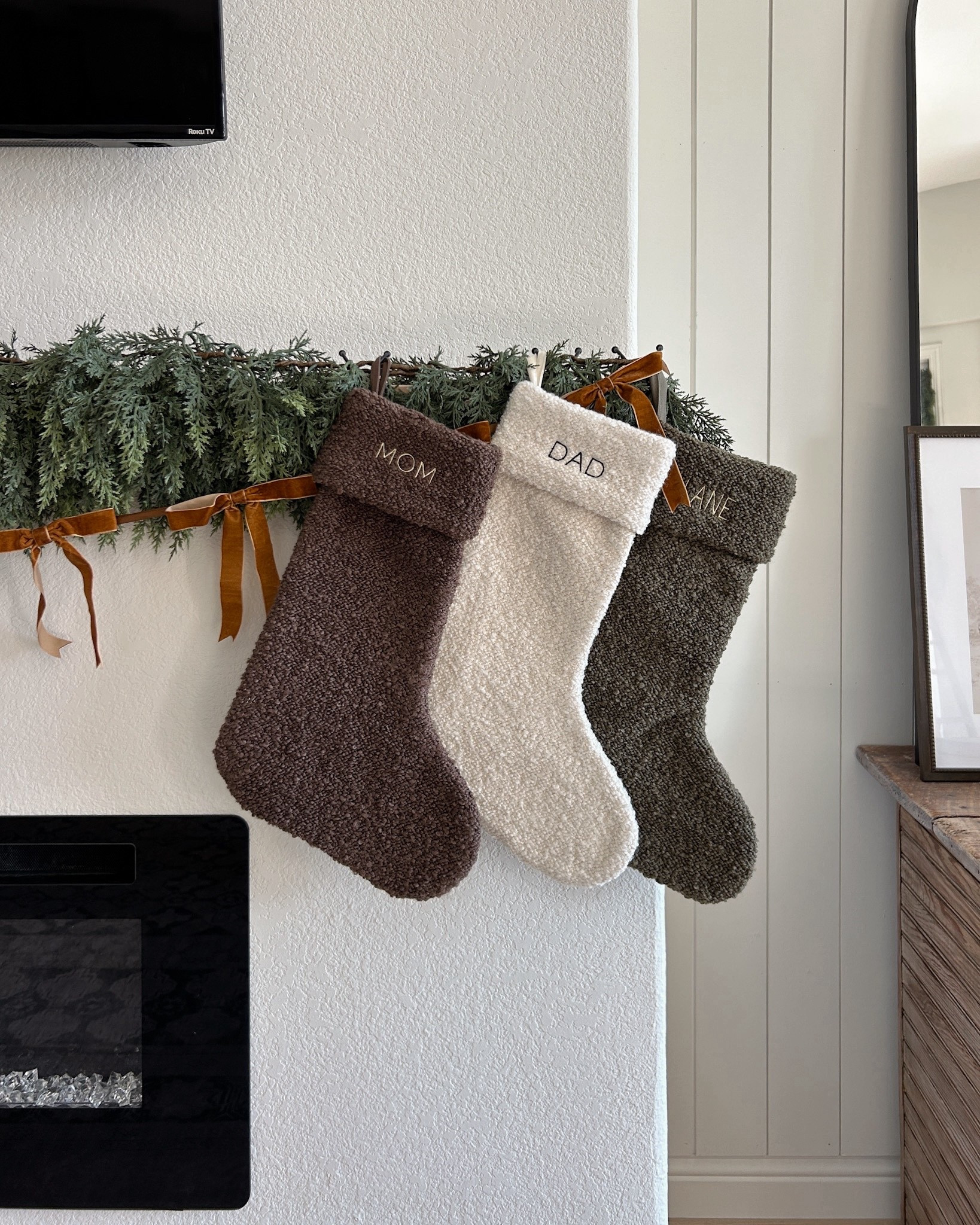 Happy December 1st 🎄🎁🎅🏼🥂✨

#christmasdecor #december1st #cozychristmas #amazonchristmas #christmasathome 

#LTKHoliday #LTKFindsUnder100 #LTKHome