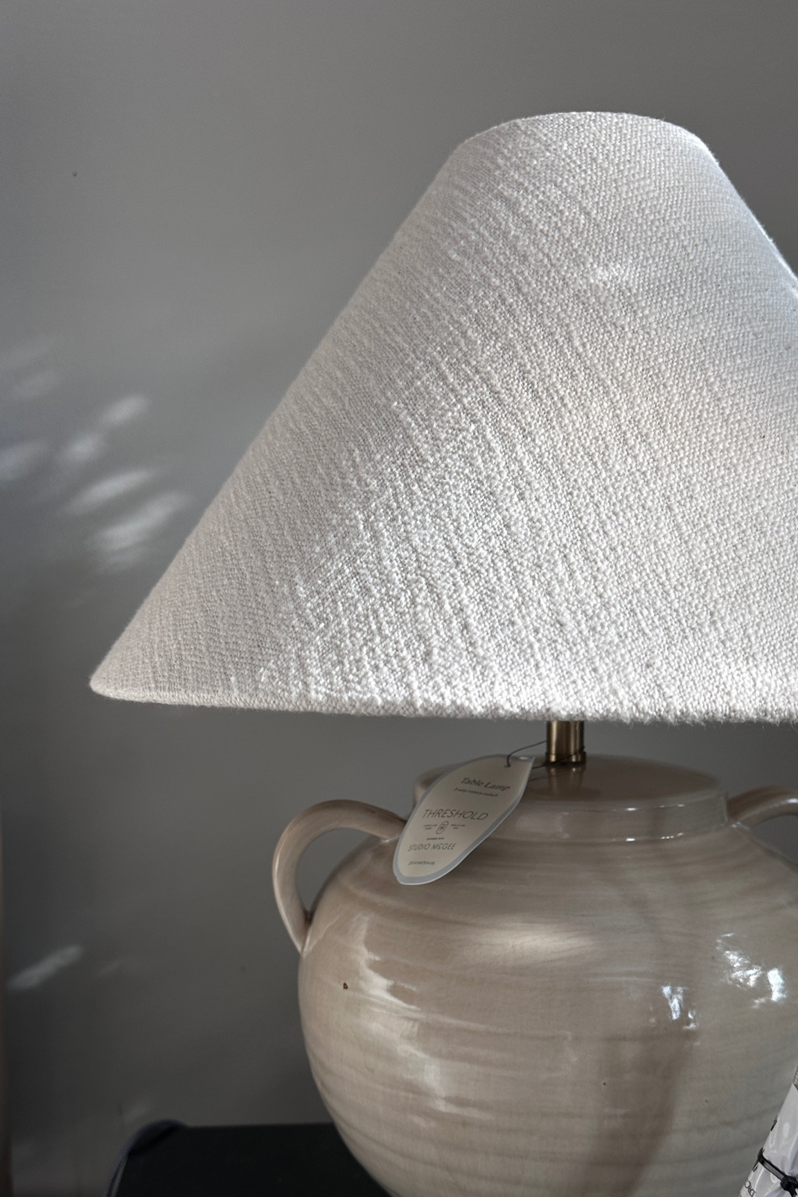 obsessed with this new studio McGee threshold table lamp it is beautiful and the shade is stunning

amazon home, amazon finds, walmart finds, walmart home, affordable home, amber interiors, studio mcgee, home roundup target 

#LTKHome