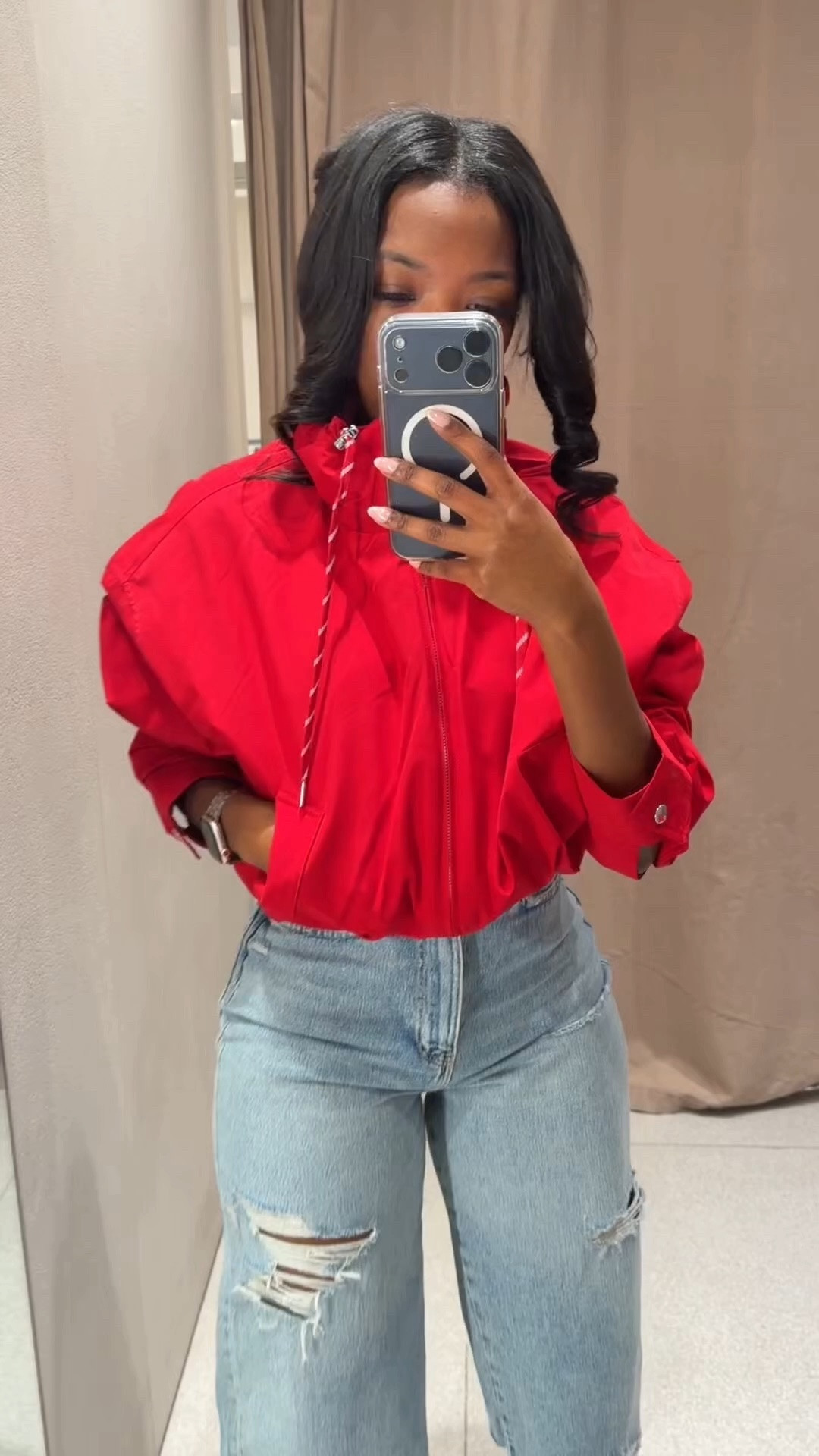 @Zara has dropped the new fall jackets and I’m running to grab them! I’m wearing an extra small.

#LTKCon #LTKgrwm #LTKPetite