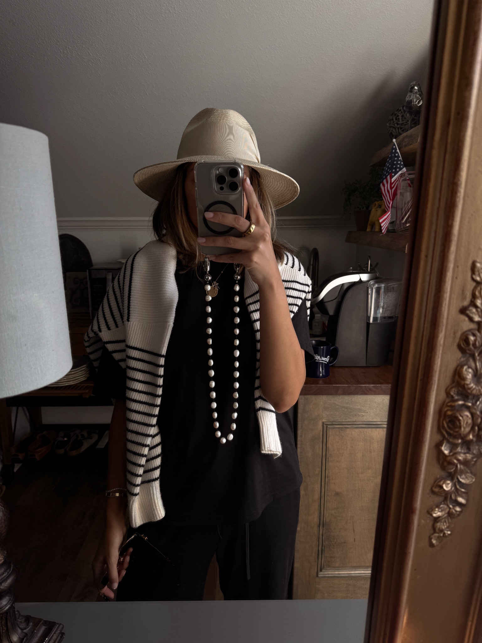 Amazon Set— Size Small // Travel Outfit // Amazon Finds // Lounge Sets

#LTKStyleTip #LTKTravel