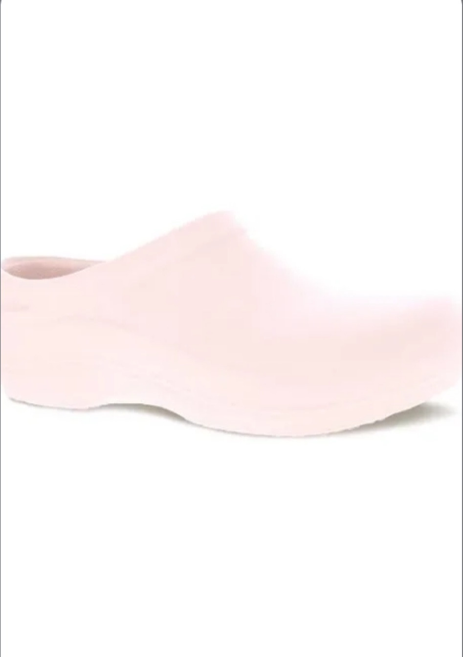 OR shoes 🔥 #healthcare #clogs #operatingroomshoes