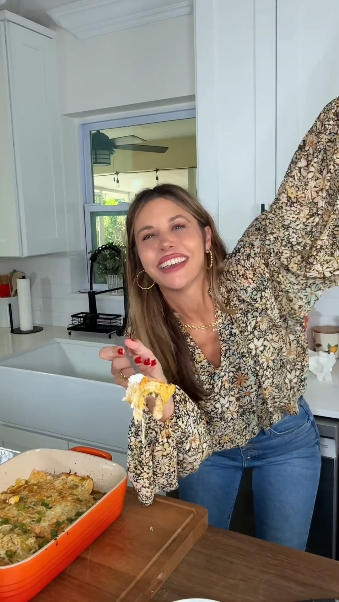 BEST SUMMER TOP! especially if you like to cover your arms like me! 😉 small in the top it’s true to size. Jeans are true to size as well. I’m in size 27. 

#LTKSeasonal #LTKTravel #LTKFindsUnder100