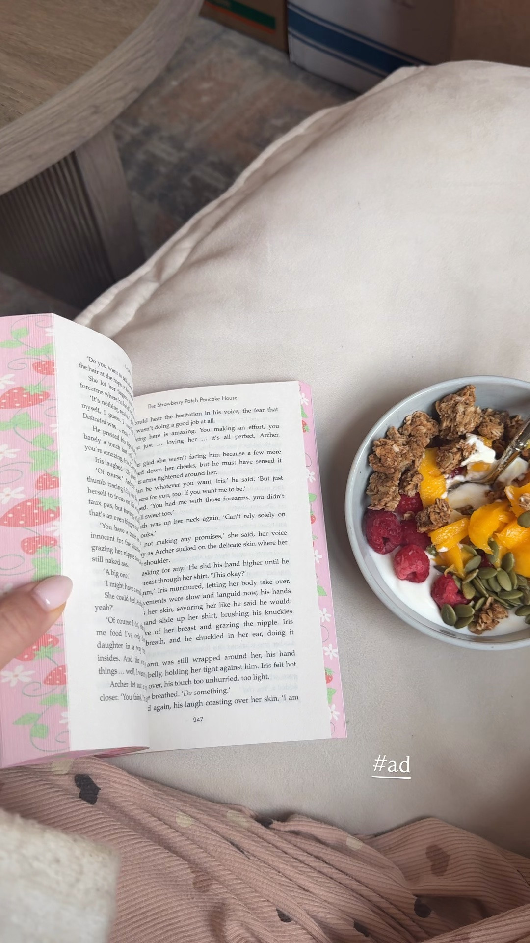 #ad My favorite way to spend the morning! Just grabbed a new book from @Target , they have so many good options right now! #TargetPartner #TargetBooks

#LTKmorningroutine