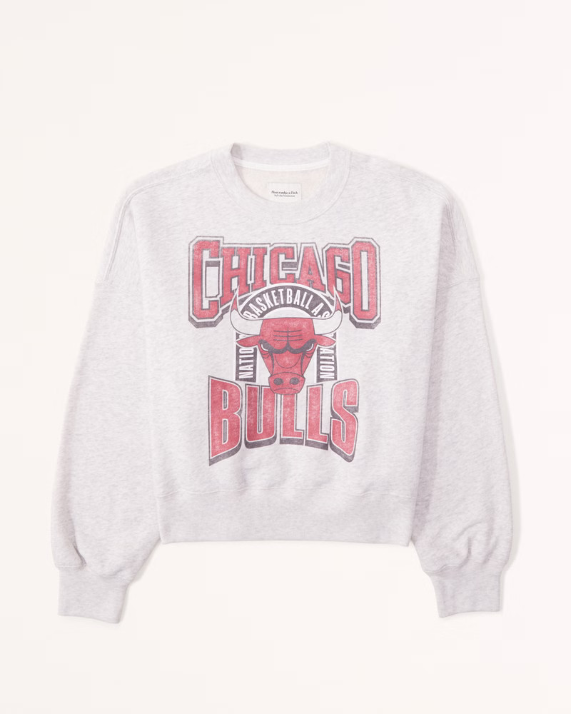 Women's Chicago Bulls Graphic Sunday Crew | Women's Tops | Abercrombie.com | Abercrombie & Fitch (US)