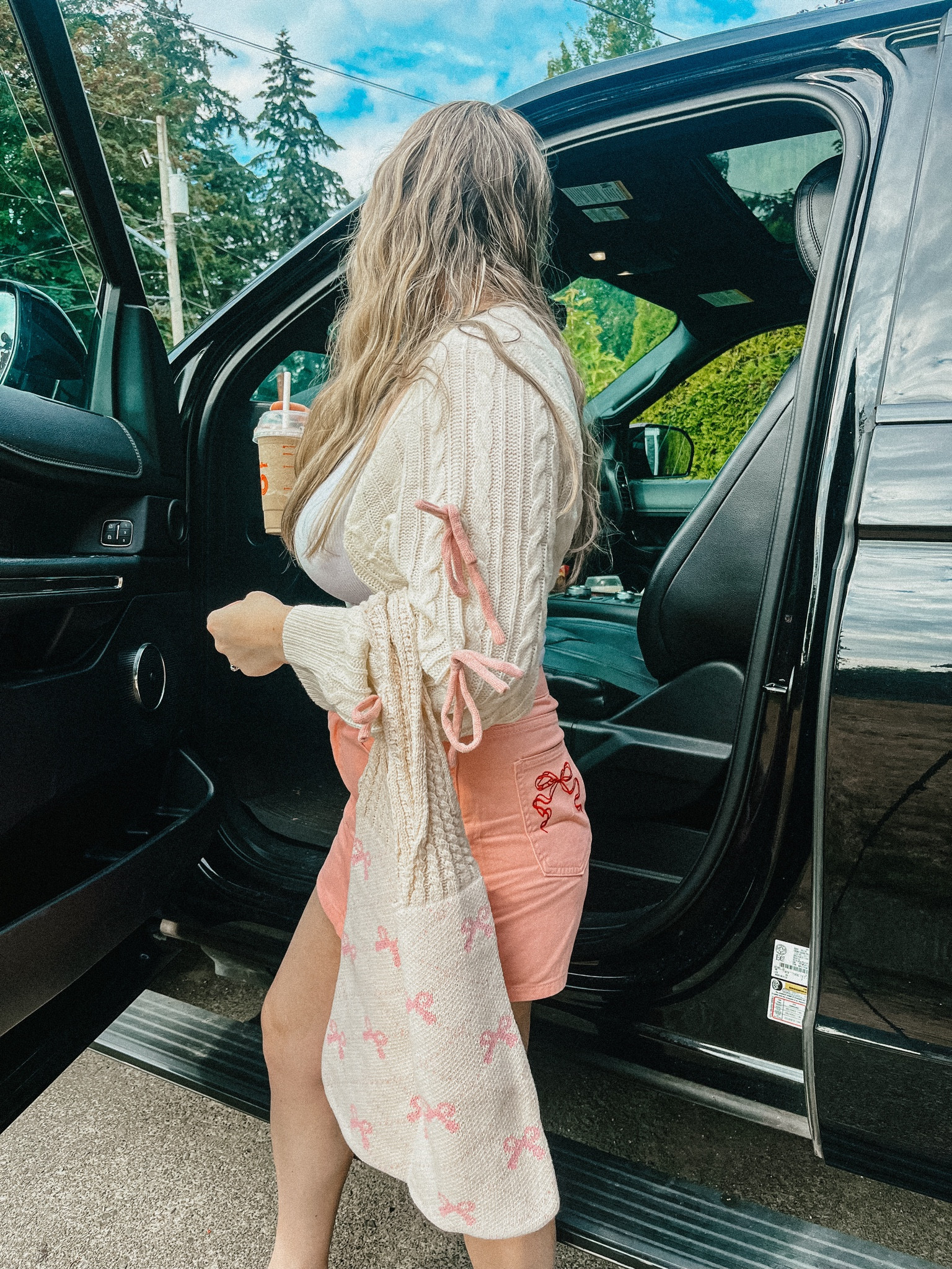 Pink bows, bow cardigan, skort, girly outfit, midsize, fall transition, fall outfit, pink outfitt

#LTKBacktoSchool #LTKMidsize #LTKSeasonal