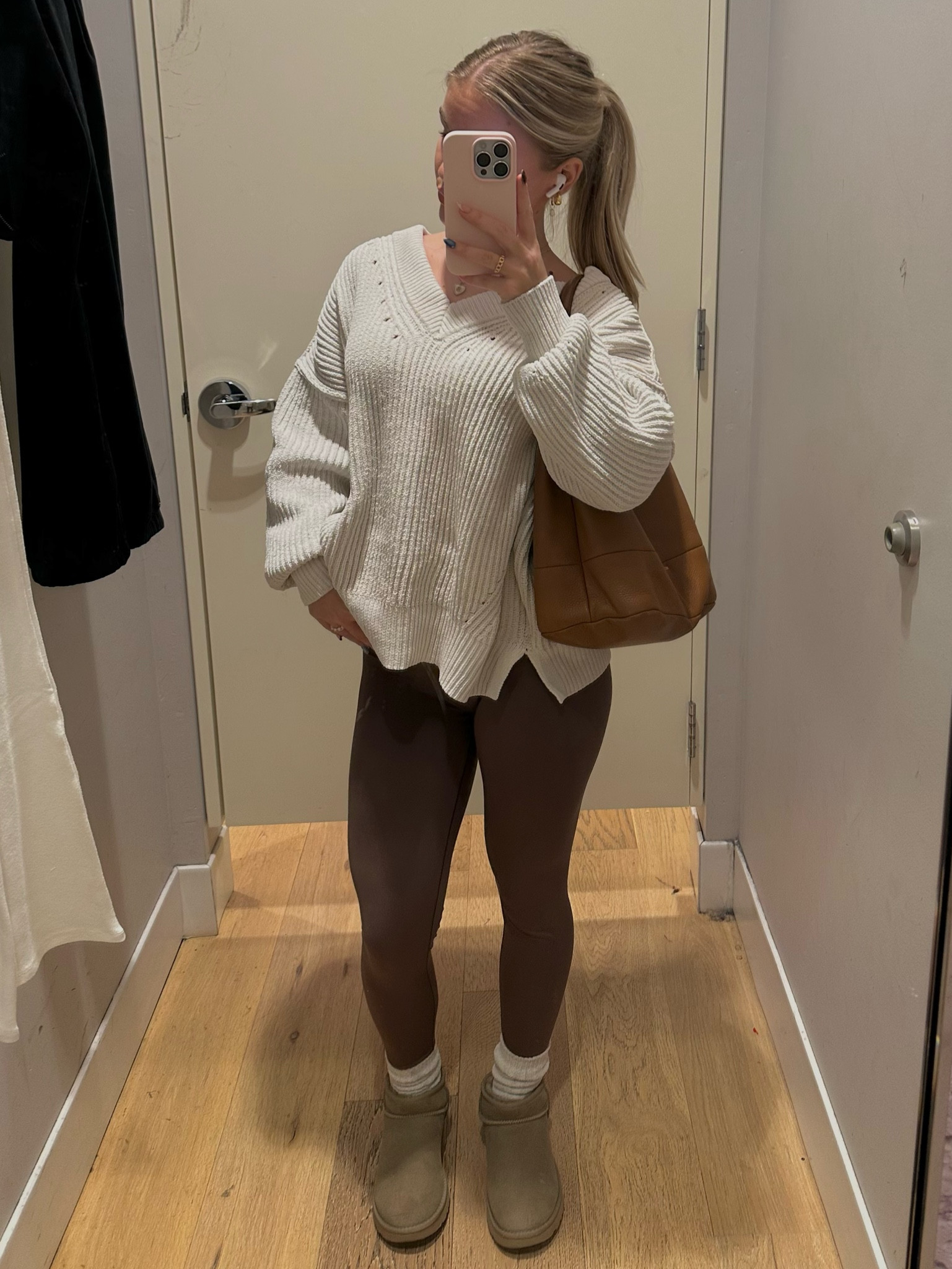 cozy stylish fall outfit 🤍🧸 my favoriteee way to style my ugg ultra minis and this perfect aerie sweater (the bag is old so I linked a few similar ones!!)

#LTKSeasonal #LTKStyleTip #LTKShoeCrush