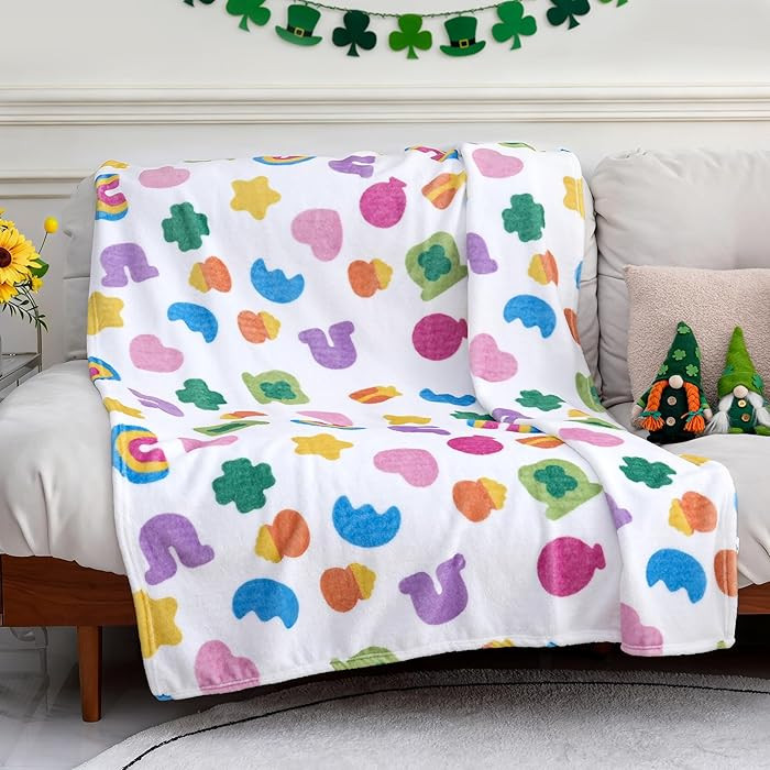 St. Patrick's Day Blanket - Lucky Charms Throw Soft Fuzzy Plush Cozy Fleece Blanket for Couch Sof... | Amazon (US)